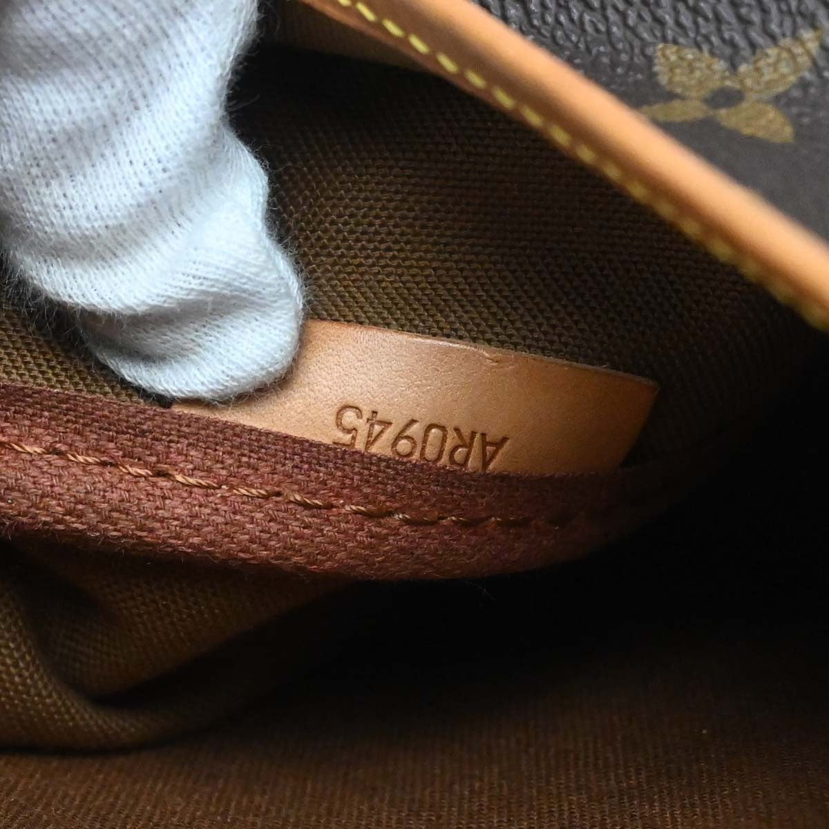 Louis Vuitton Saumur Monogram Canvas, Brown, Canvas, Shoulder Bag
