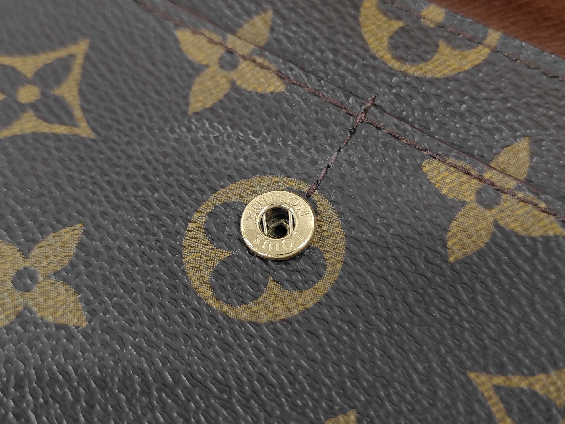Louis Vuitton Sarah Monogram Canvas, Brown, Canvas, Clutch
