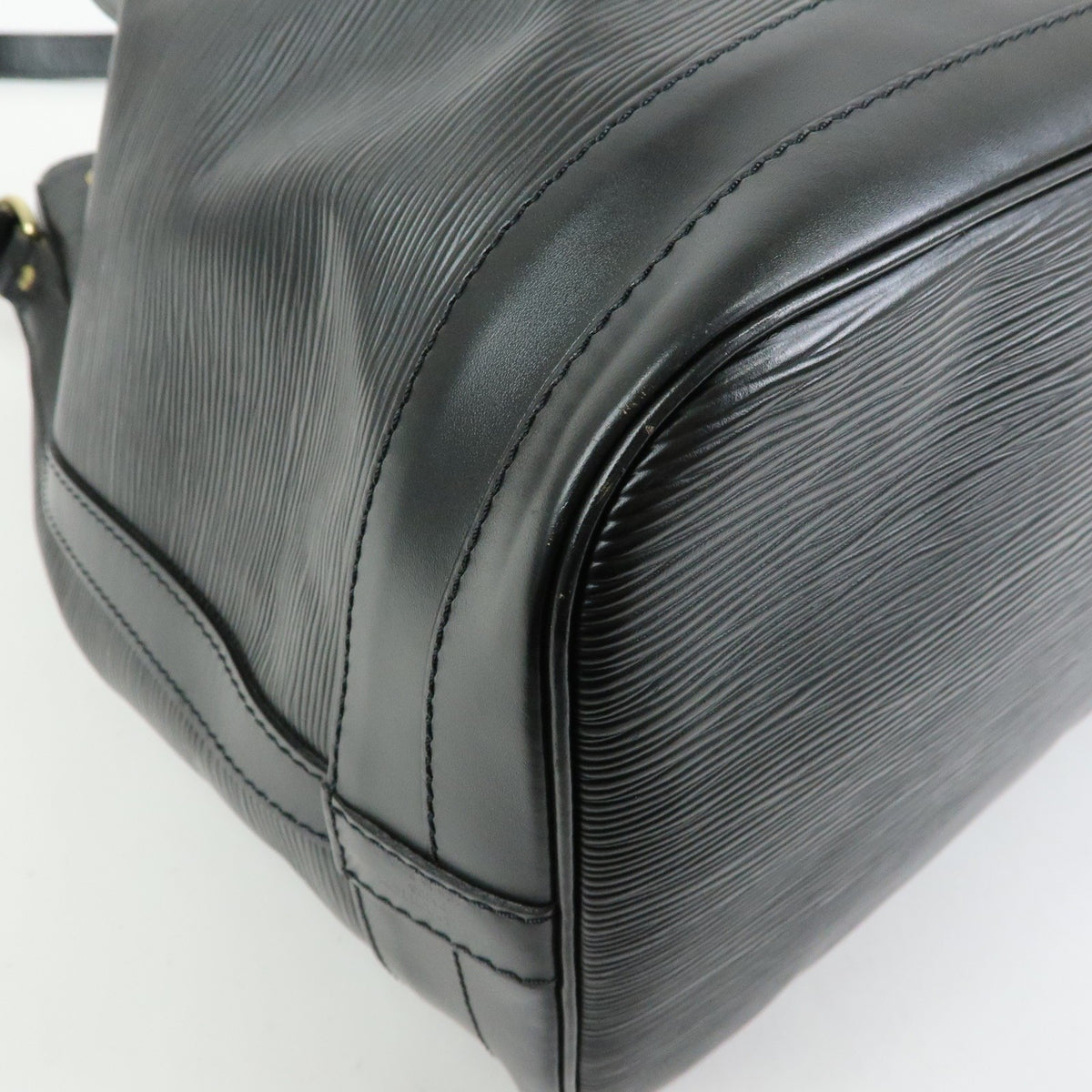 Louis Vuitton Noe Epi Leather, Black, Leather, Shoulder Bag