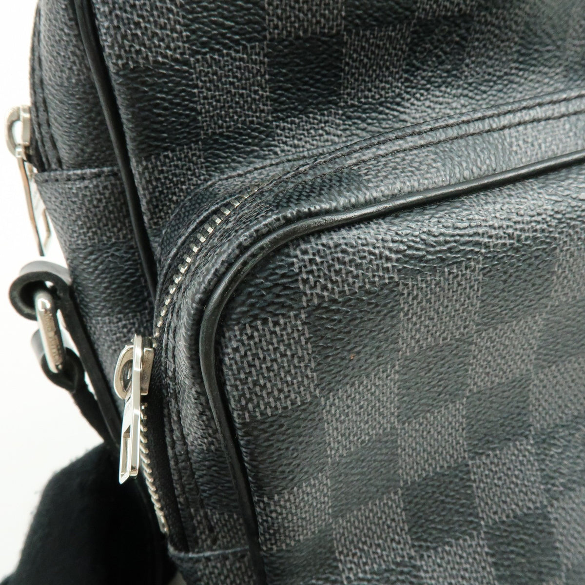 Louis Vuitton Rem Damier Graphite, Black, Canvas, Handbag