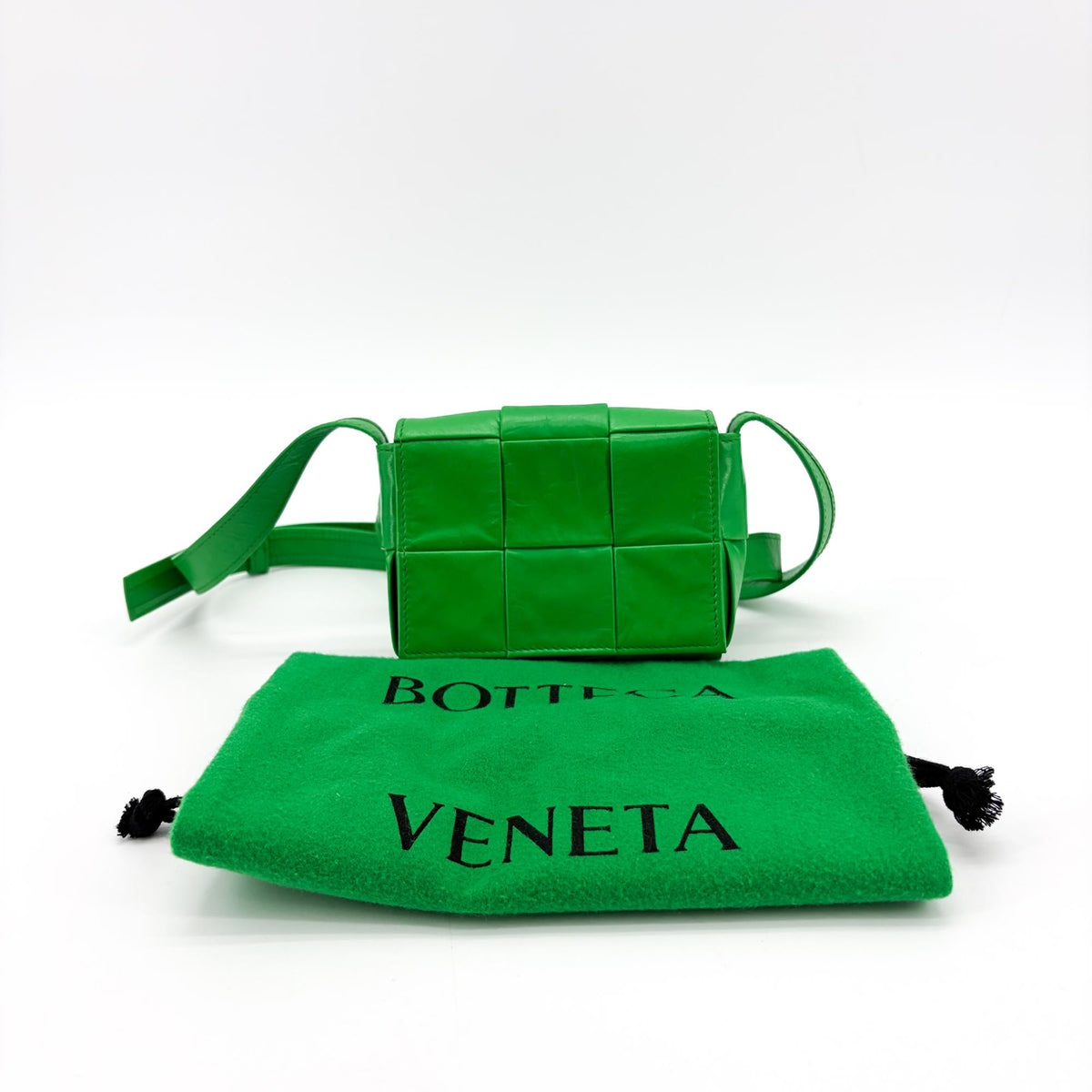 Bottega Veneta Cassette Maxi Intrecciato Leather, Green, Leather, Crossbody Bag