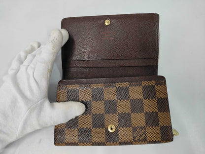 Louis Vuitton Porte Monnaie Tresor Damier, Brown, Canvas, Wallet