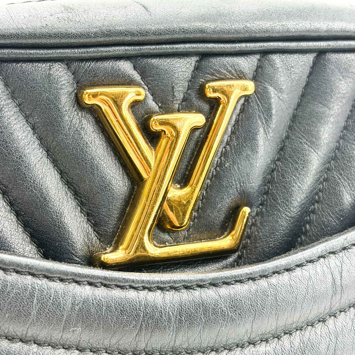 Louis Vuitton New Wave Camera Quilted Leather, Black, Leather, Handbag
