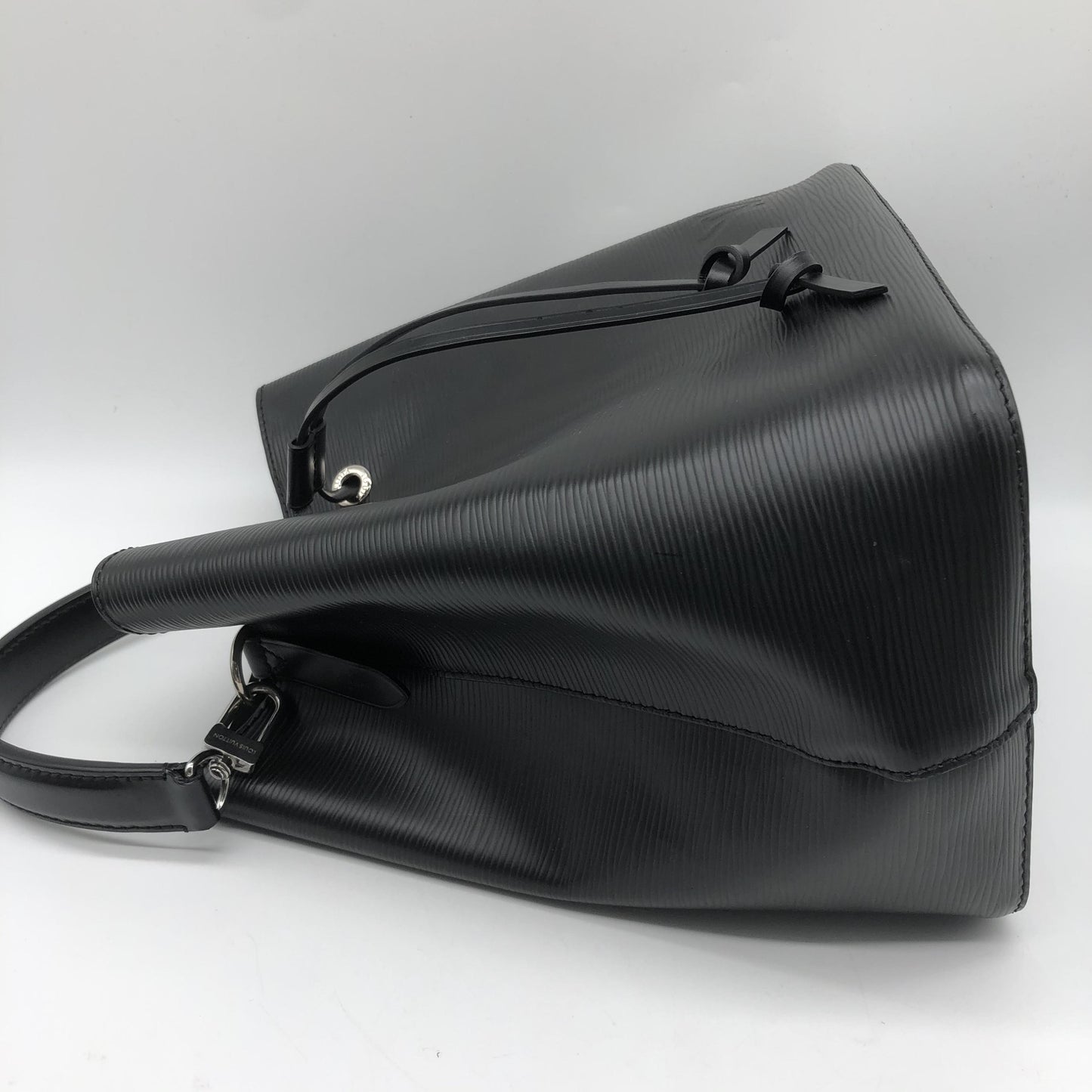 Louis Vuitton NeoNoe Epi Leather, Black, Leather, Handbag
