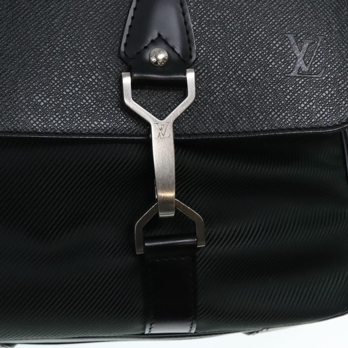 Louis Vuitton Dersou, Black, Leather, shoulder