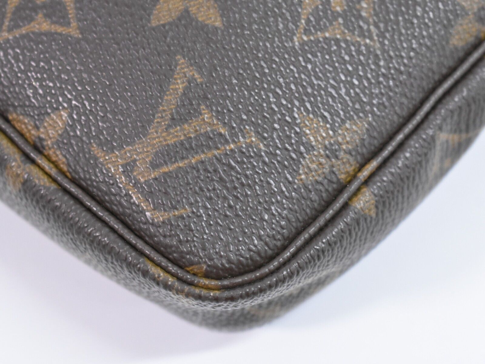 Louis Vuitton Pochette Accessoire, Brown, Canvas, clutch