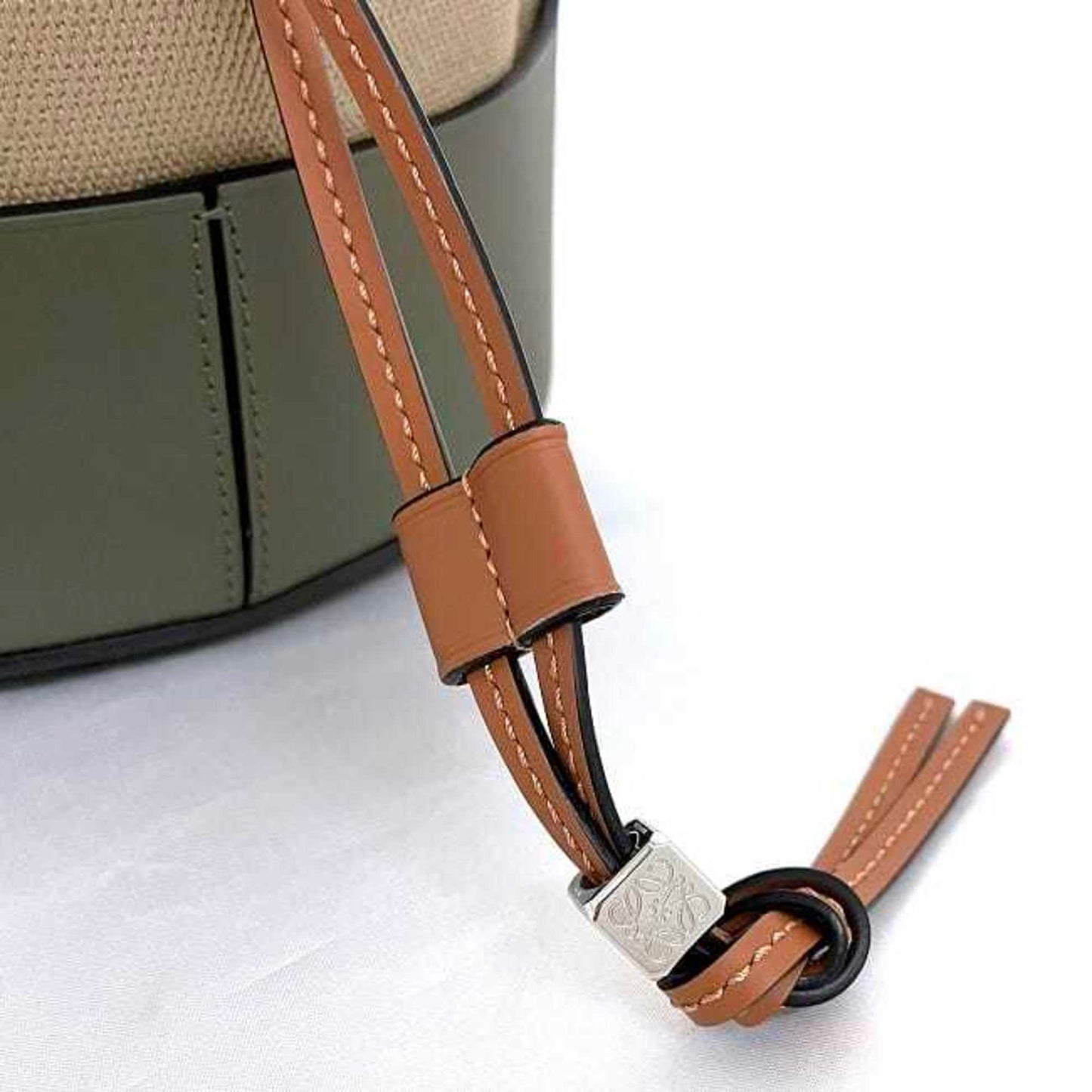 Loewe Balloon, Beige, Leather, shoulder