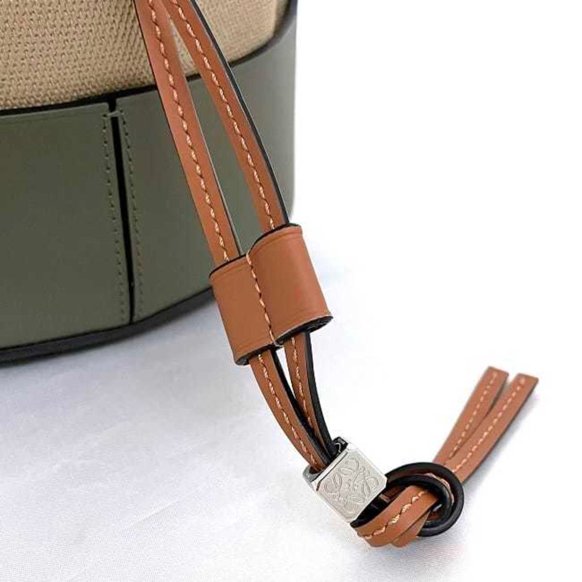 Loewe Balloon, Beige, Leather, shoulder