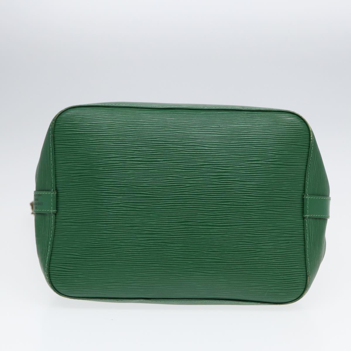 Louis Vuitton Noé PM, Green, Leather, shoulder