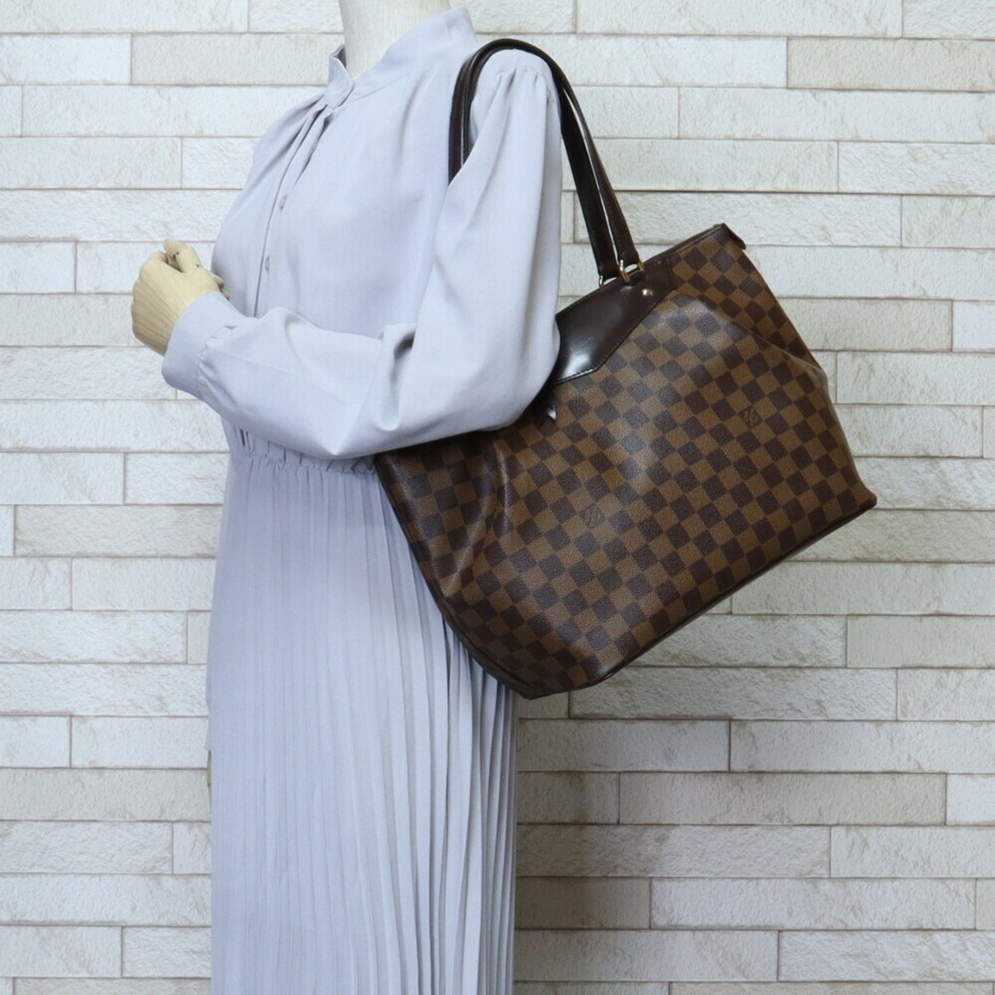 Louis Vuitton Westminster, Brown, Canvas, shoulder