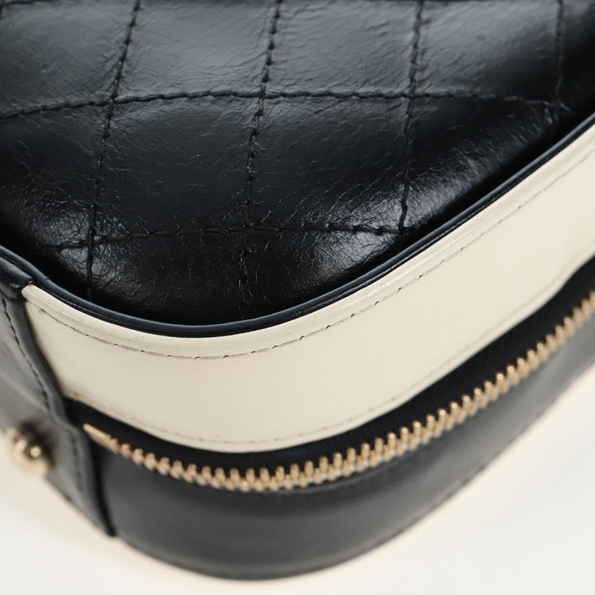 Chanel Vanity Case Quilted Crumpled Calfskin, White, Leather, Handbag