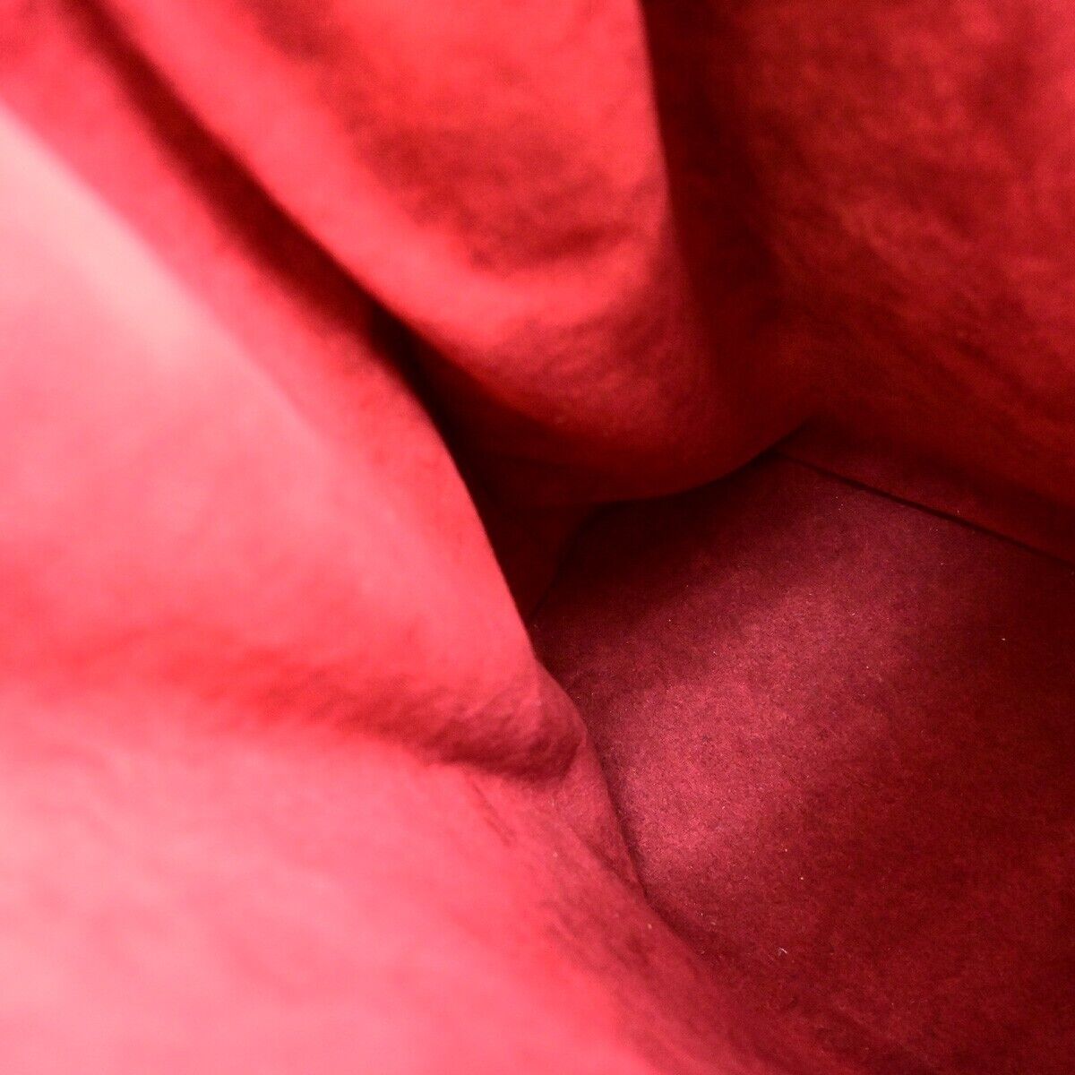 Louis Vuitton Sac d'épaule, Red, Leather, shoulder