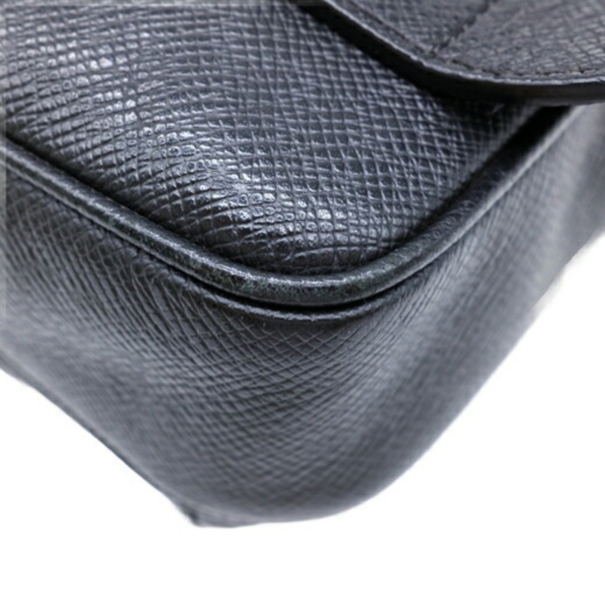 Louis Vuitton Outdoor, Black, Leather, shoulder