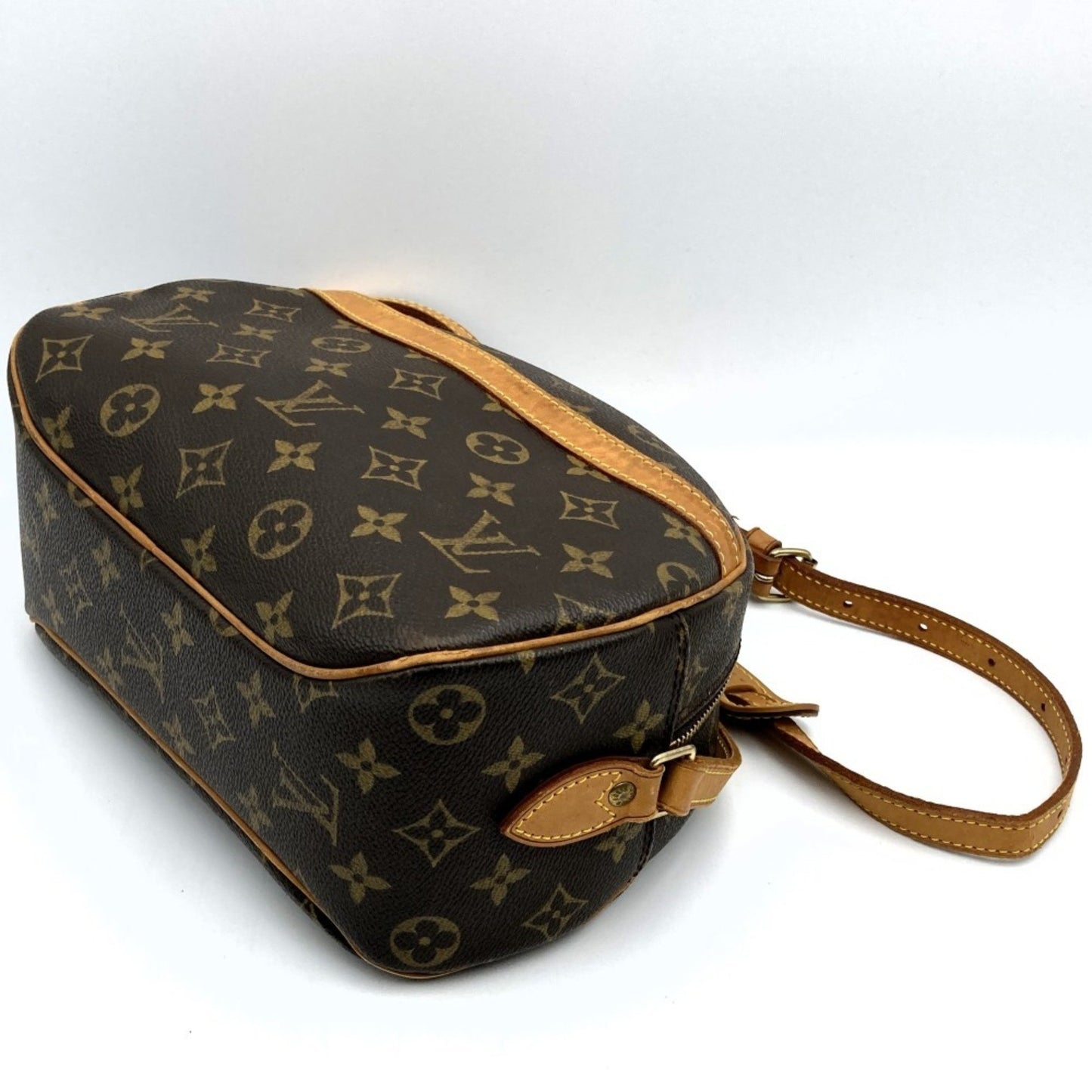 Louis Vuitton Blois, Brown, Canvas, shoulder