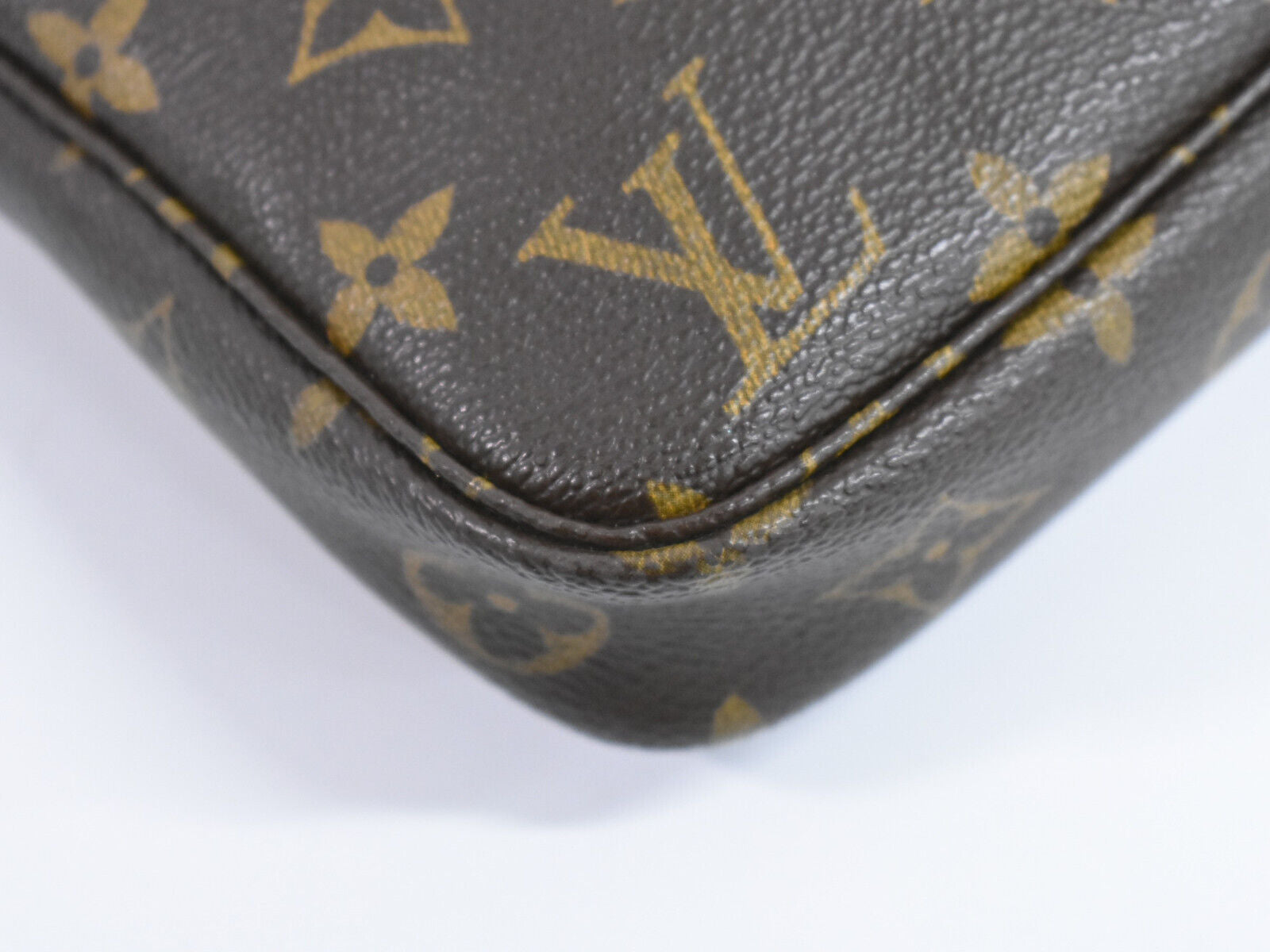 Louis Vuitton Pochette Accessoire, Brown, Canvas, clutch