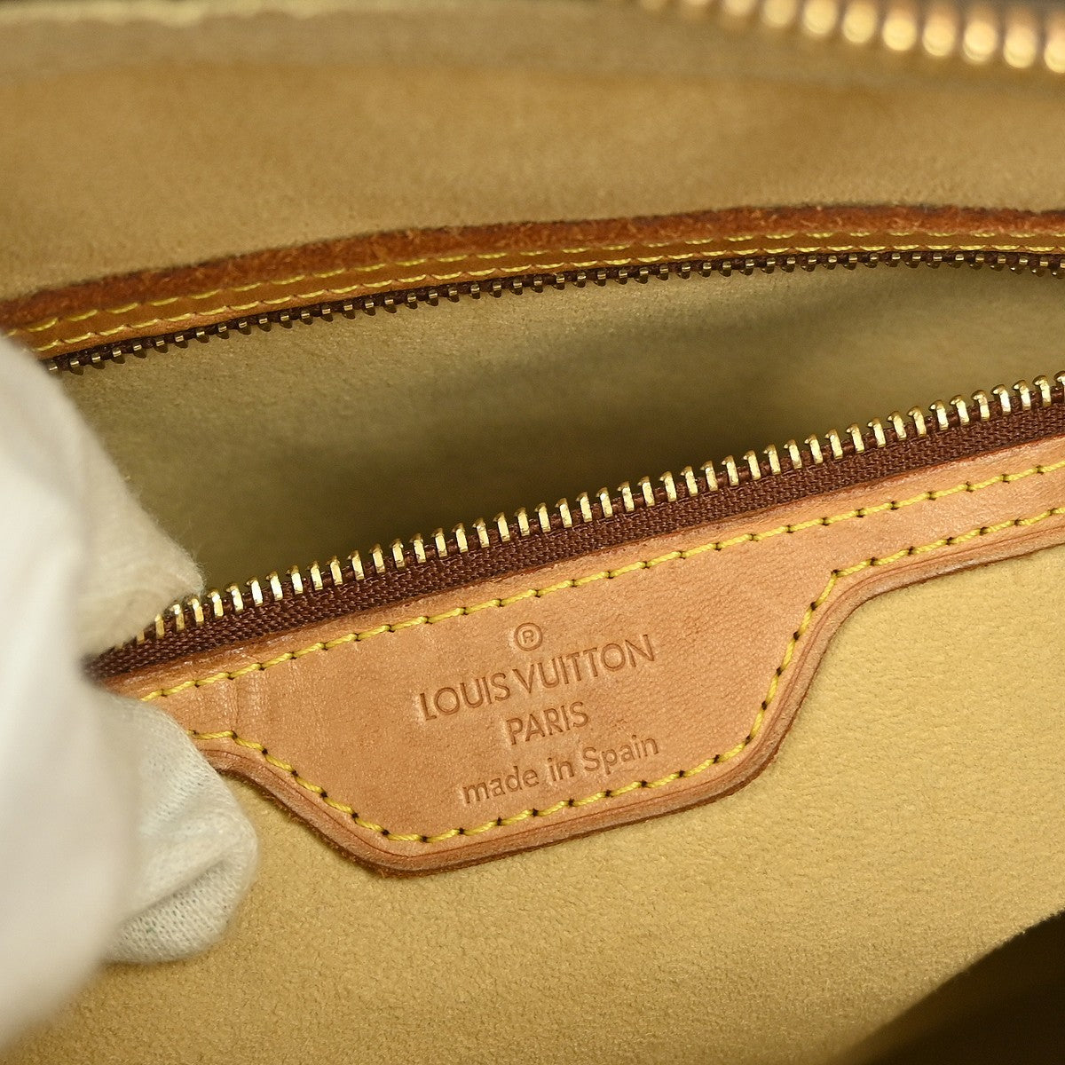 Louis Vuitton Looping Monogram Canvas, Brown, Canvas, Handbag