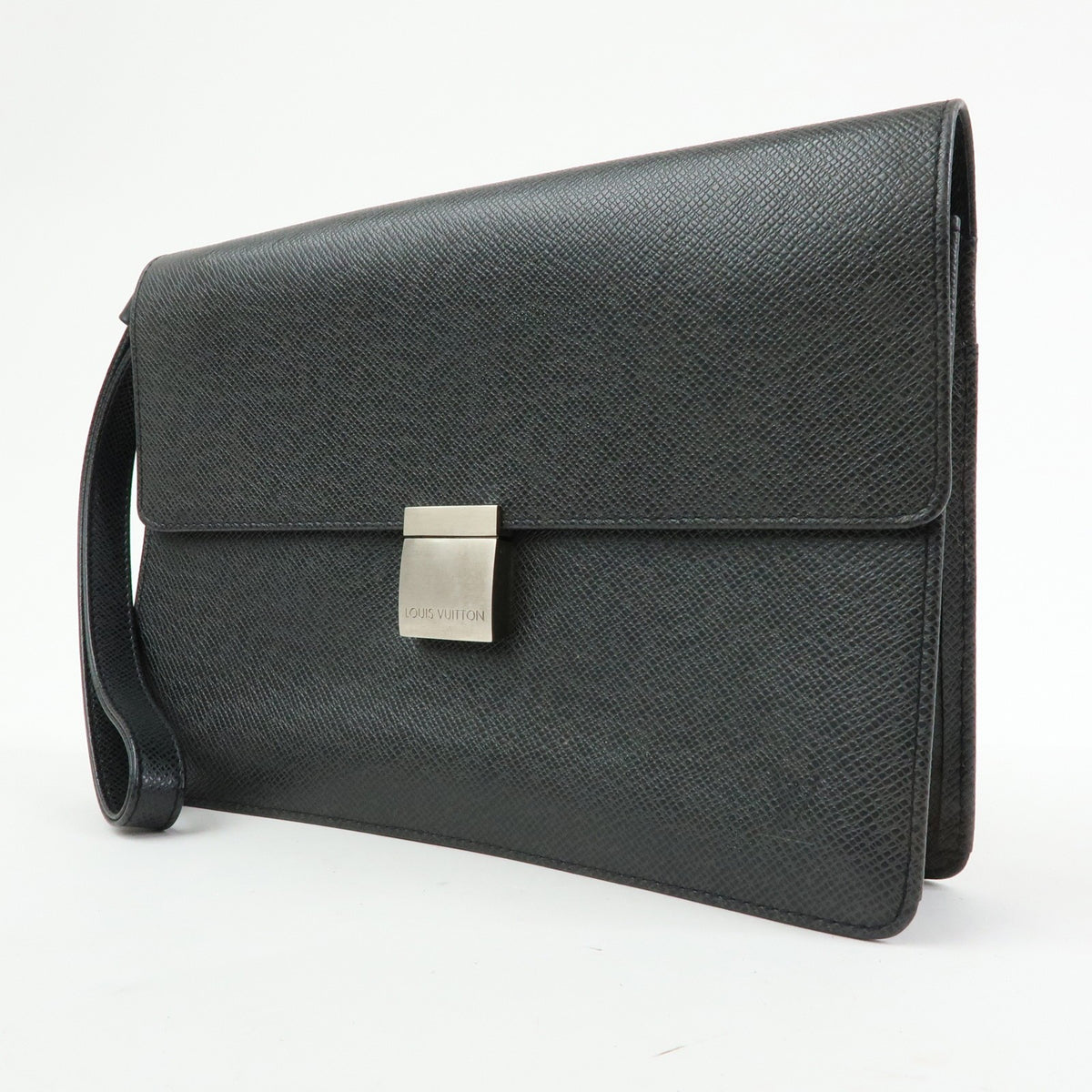 Louis Vuitton Selenga Pochette Taiga Leather, Black, Leather, Clutch