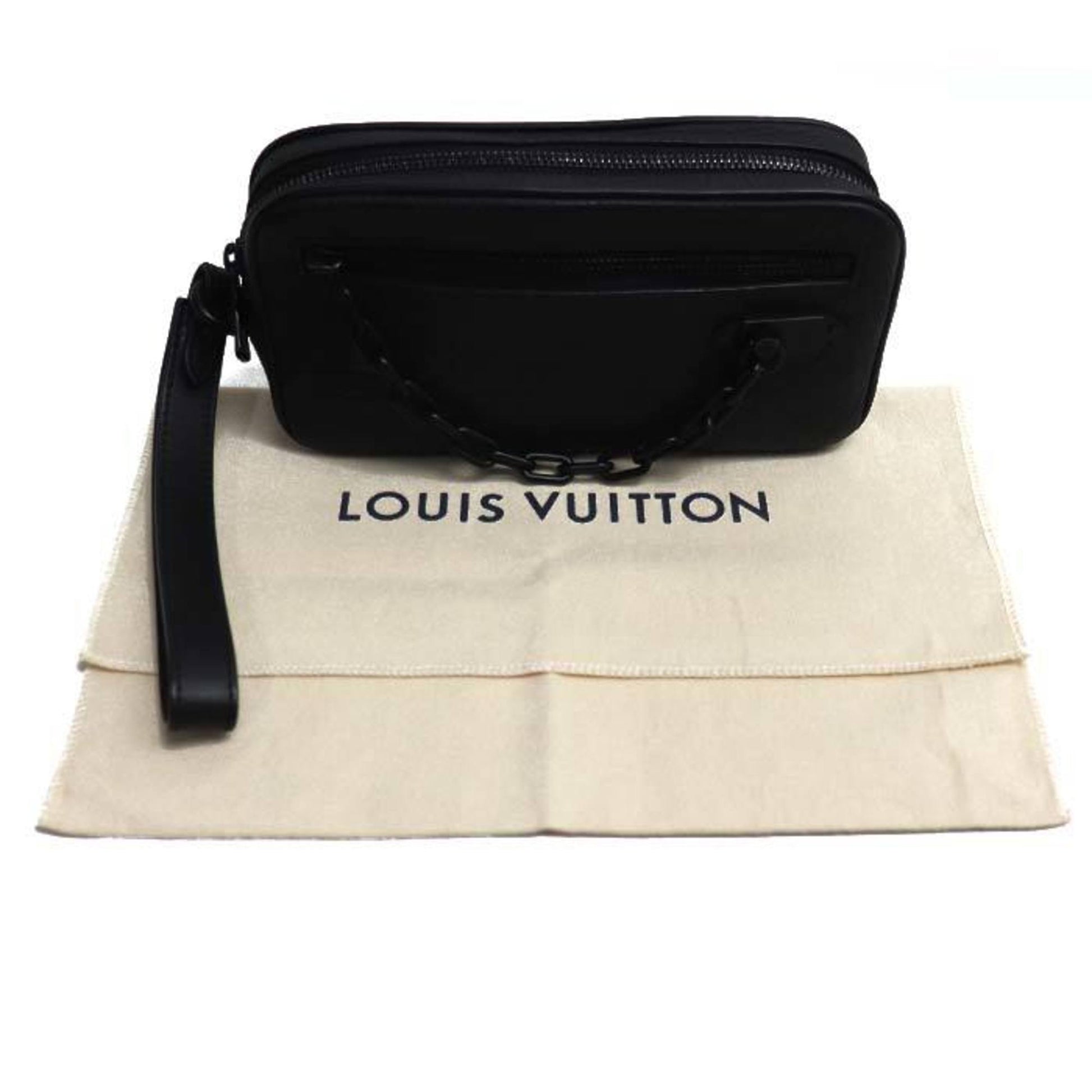 Louis Vuitton Volga, Black, Leather, clutch