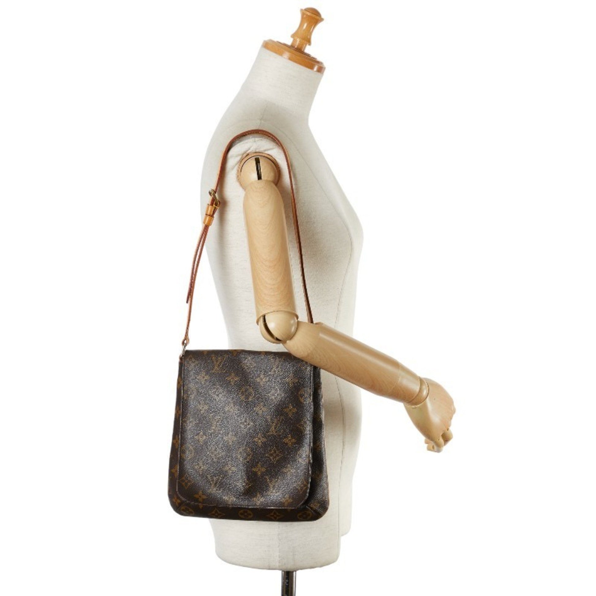 Louis Vuitton Musette Salsa, Brown, Leather, shoulder