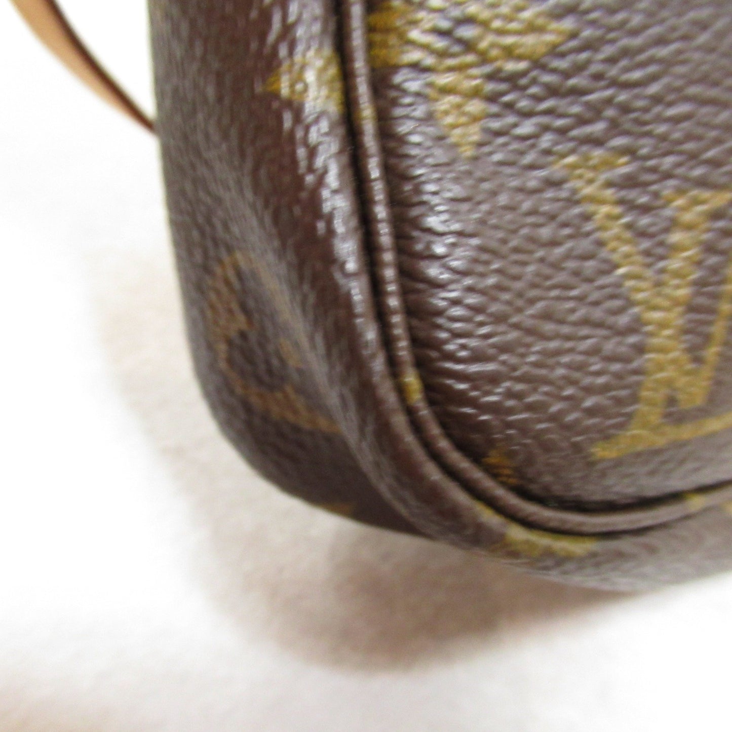 Louis Vuitton Pochette Accessoire, Brown, Canvas, clutch