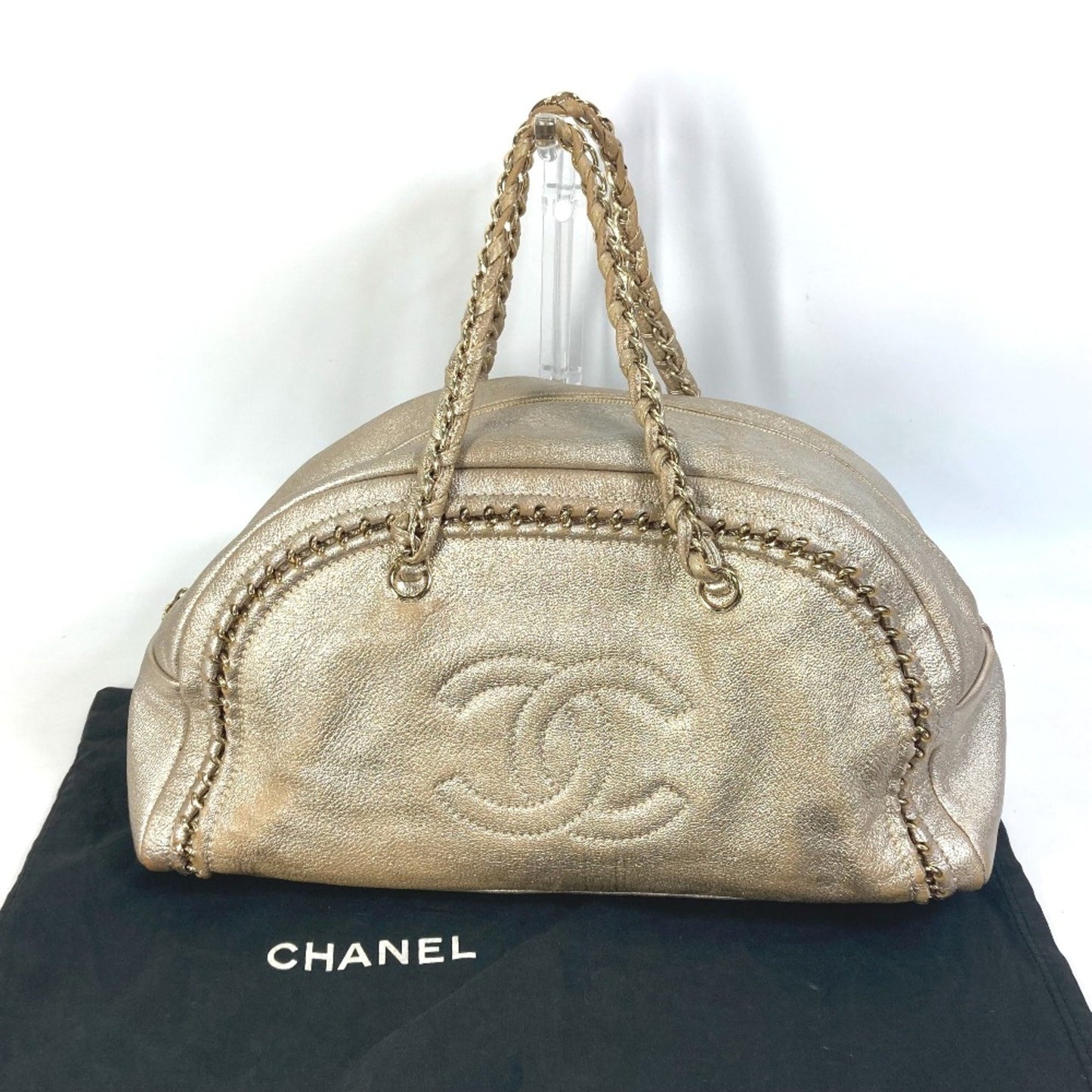 Chanel Luxury line, Gold, Leather, shoulder