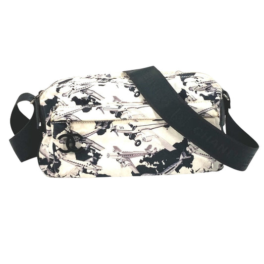 Chanel Shoulder bag, Multicolour, Canvas, shoulder