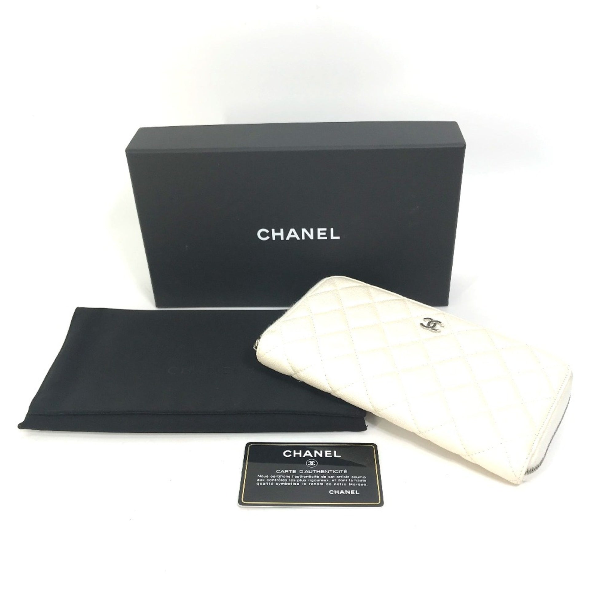 Chanel Matelassé, White, Leather, wallet