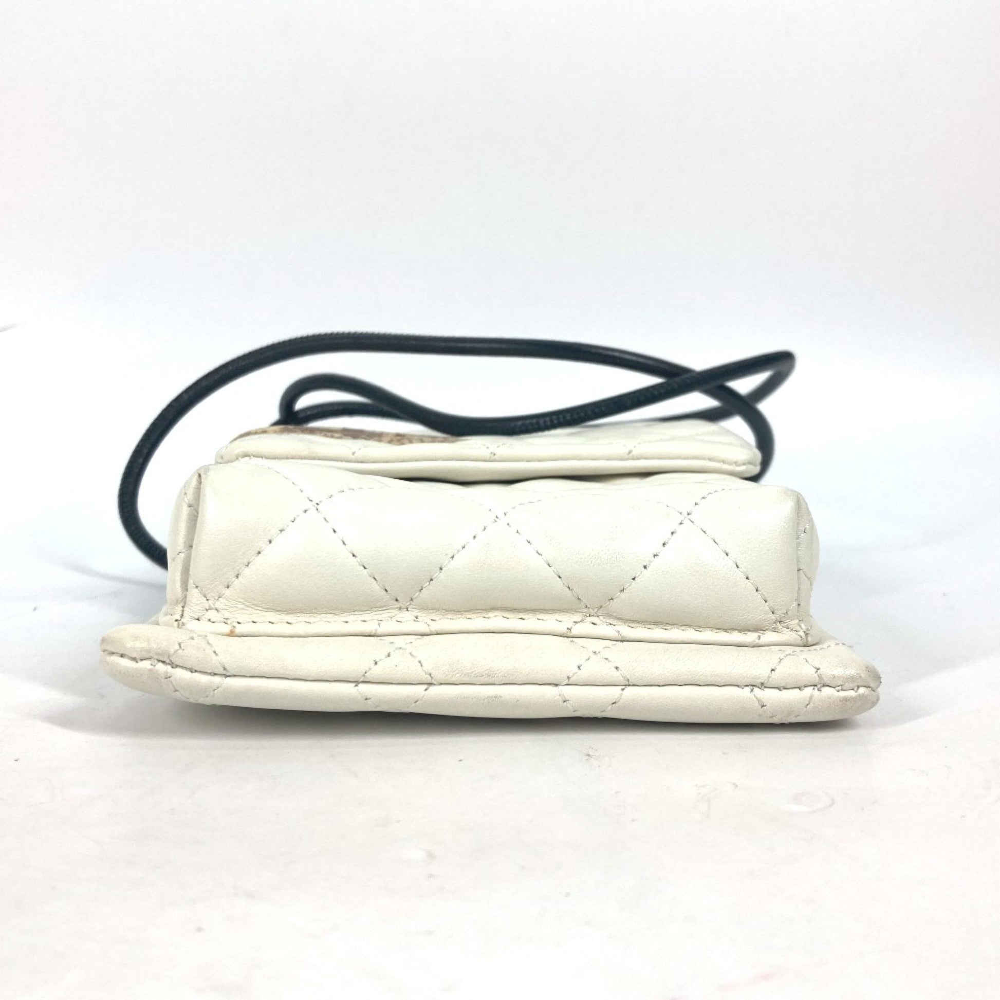 Chanel Cambon line, White, Leather, shoulder