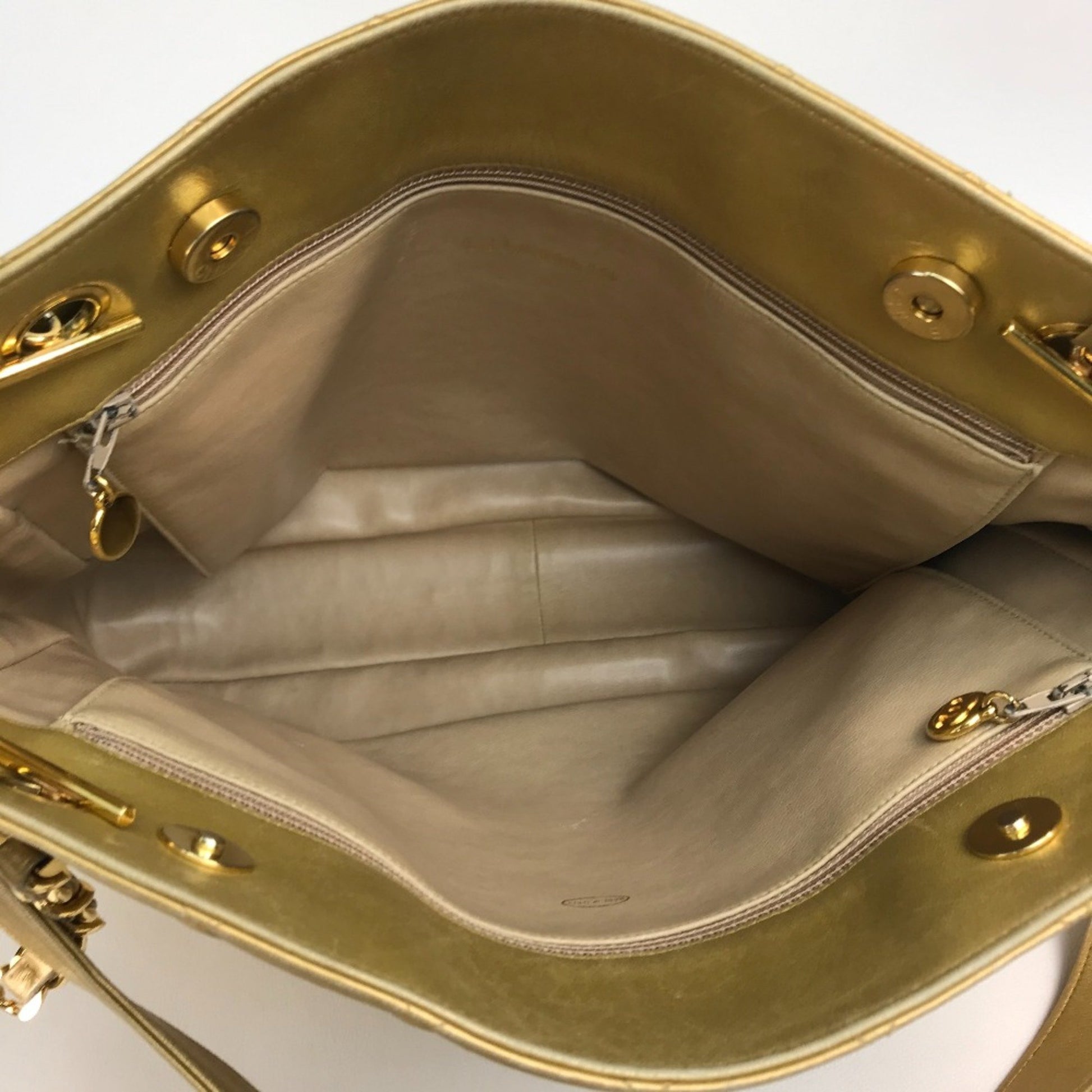 Chanel Matelassé, Gold, Leather, shoulder