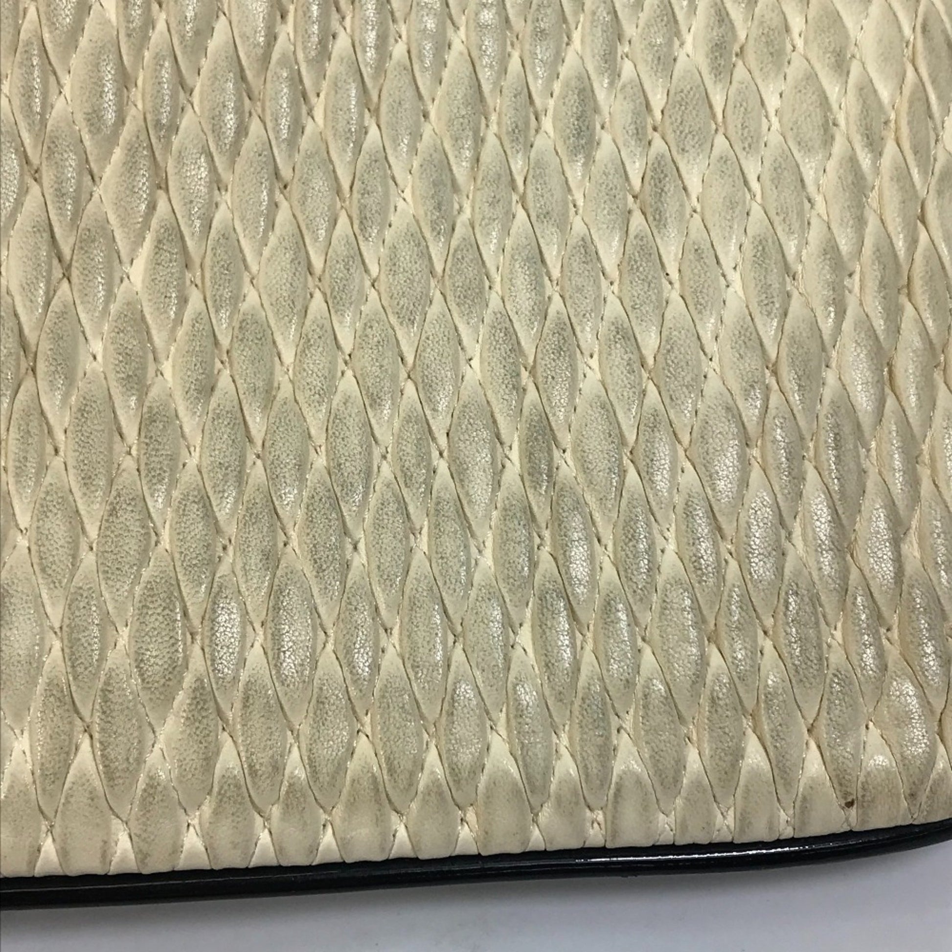 Chanel Timeless, White, Leather, shoulder