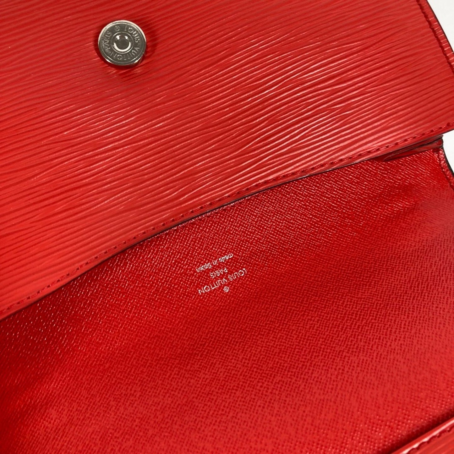 Louis Vuitton Cléry, Red, Leather, shoulder