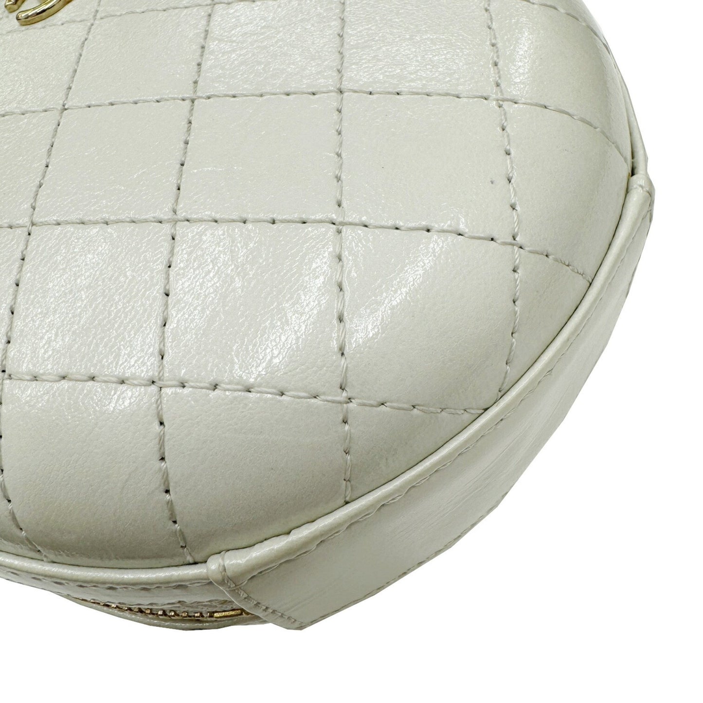 Chanel Matelassé, White, Leather, shoulder