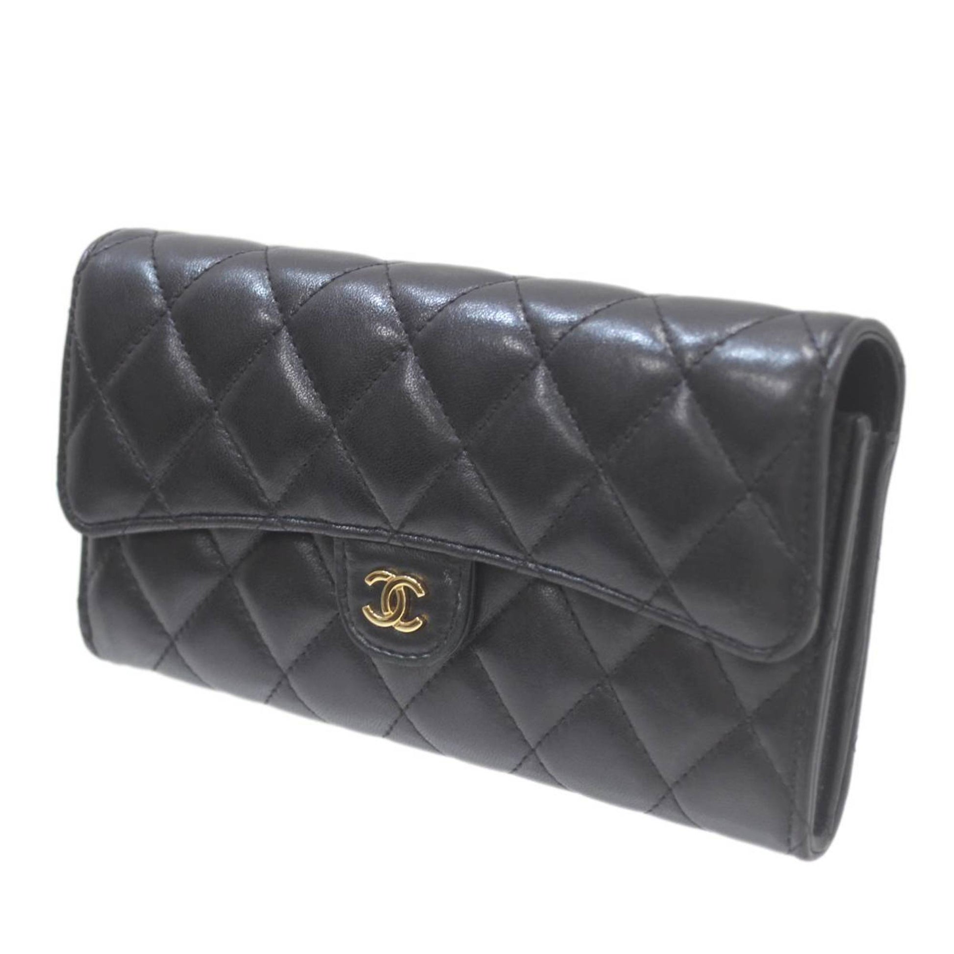 Chanel Matelassé, Black, Leather, wallet