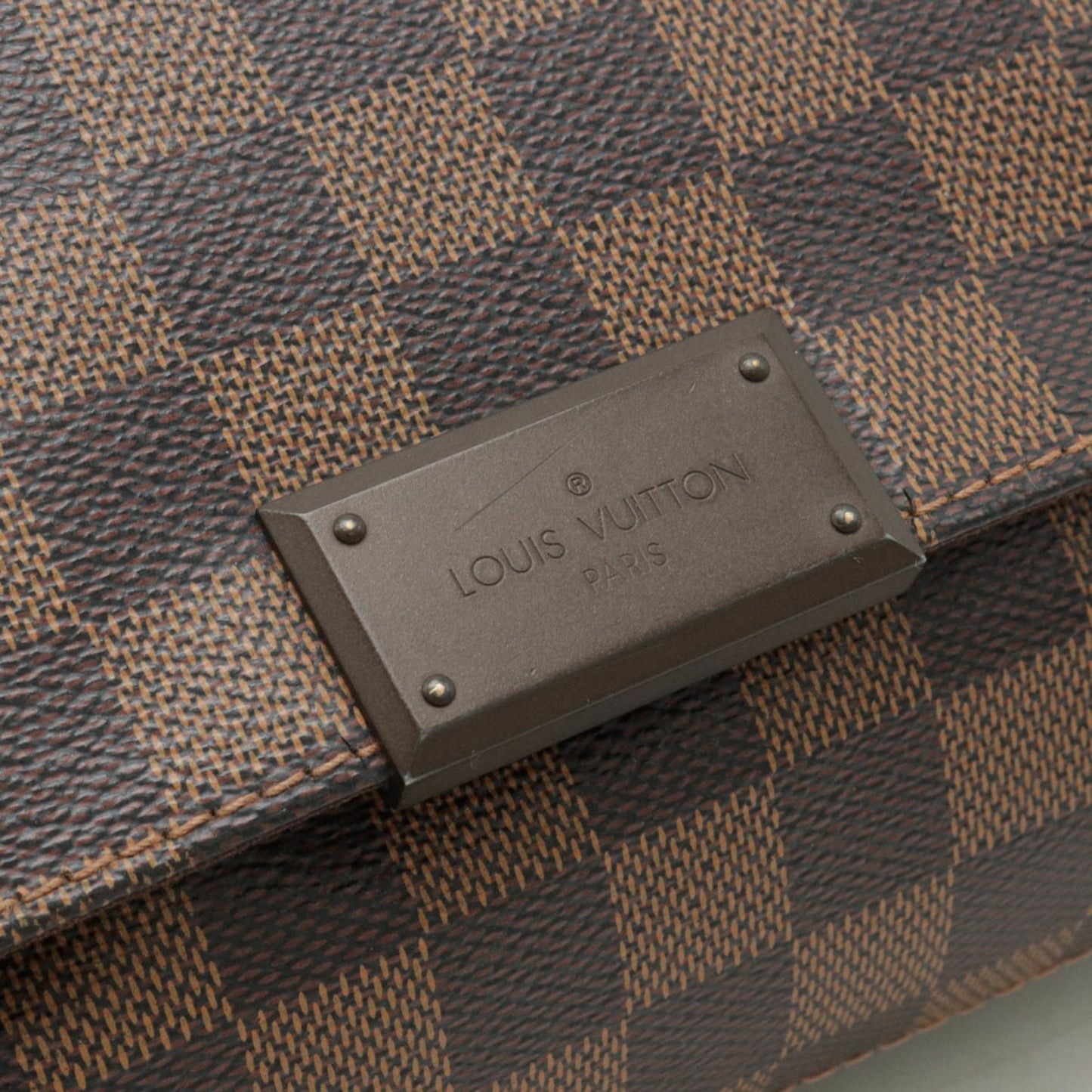 Louis Vuitton District, Brown, Canvas, shoulder