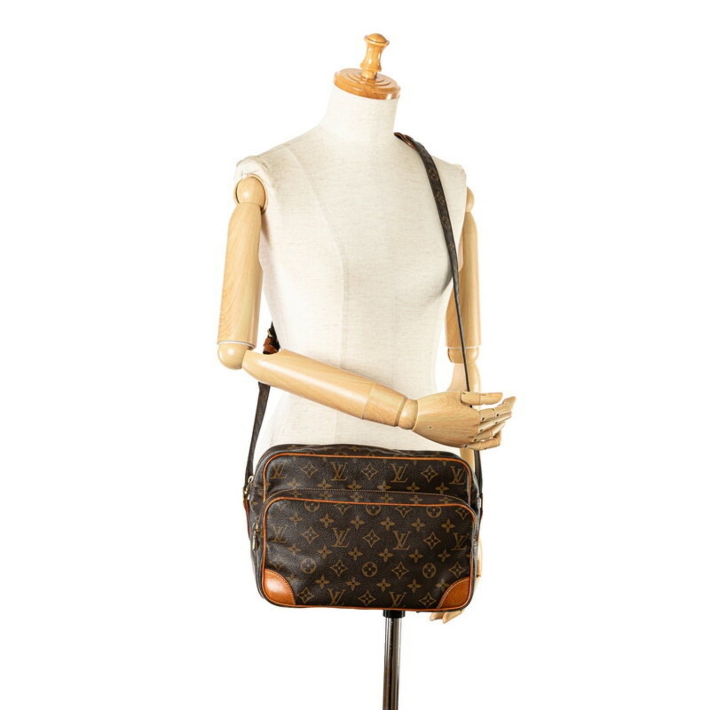 Louis Vuitton Nile, Brown, Canvas, shoulder