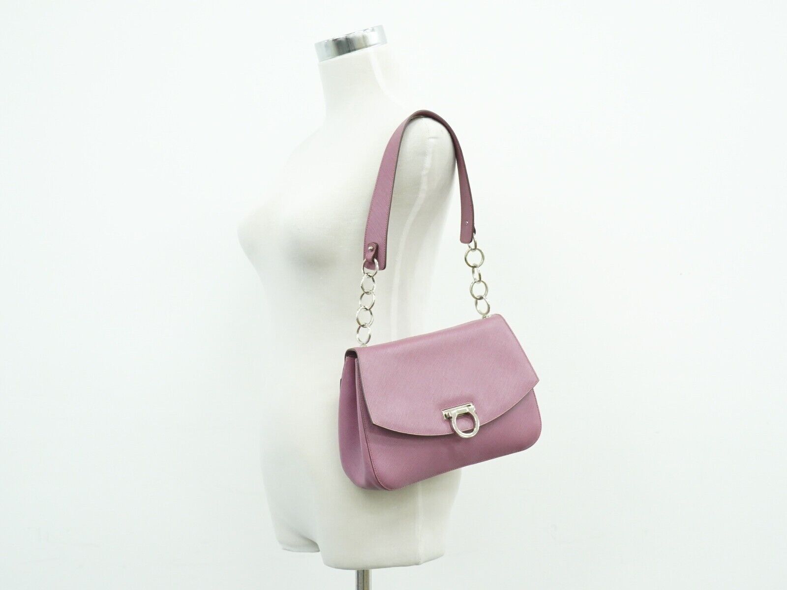 Salvatore Ferragamo Gancini, Pink, Leather, shoulder