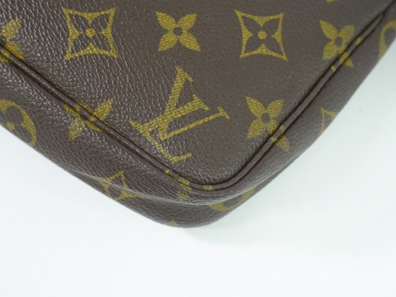 Louis Vuitton Pochette accessoires, Brown, Canvas, clutch