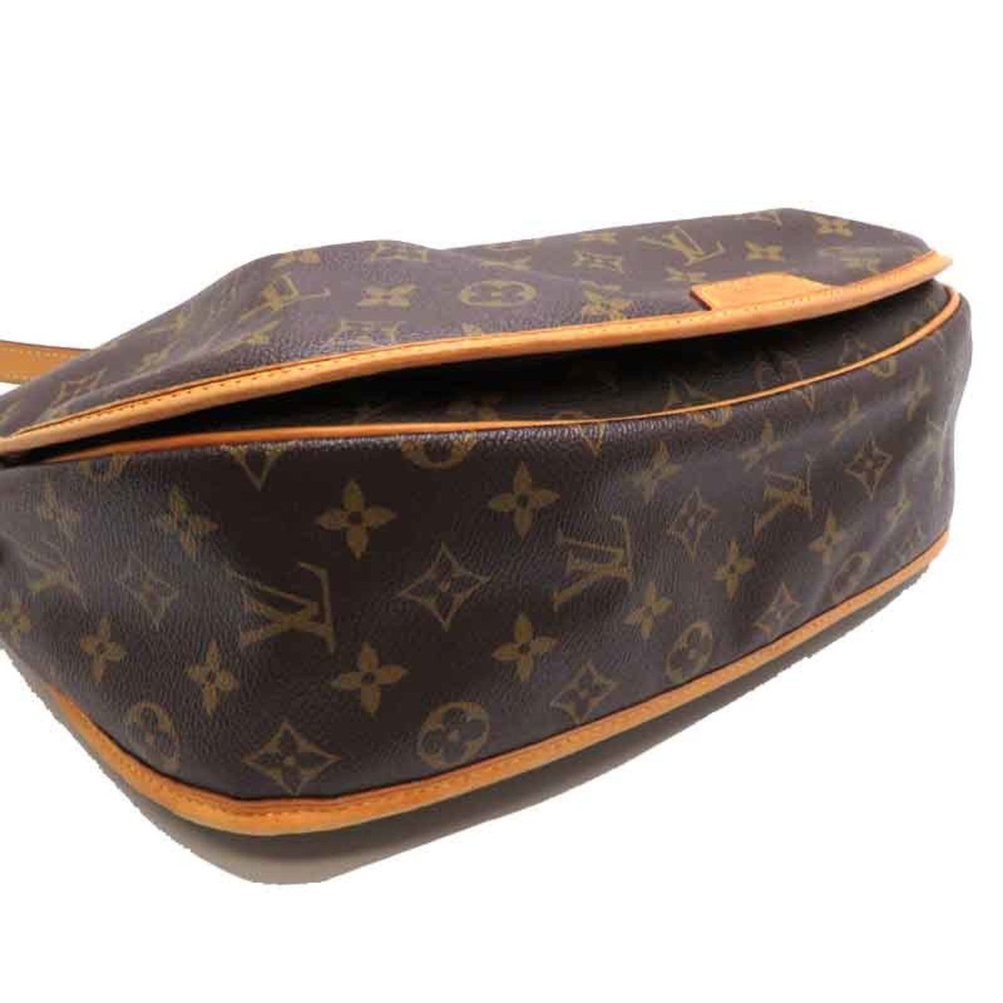 Louis Vuitton Menilmontant, Brown, Canvas, shoulder