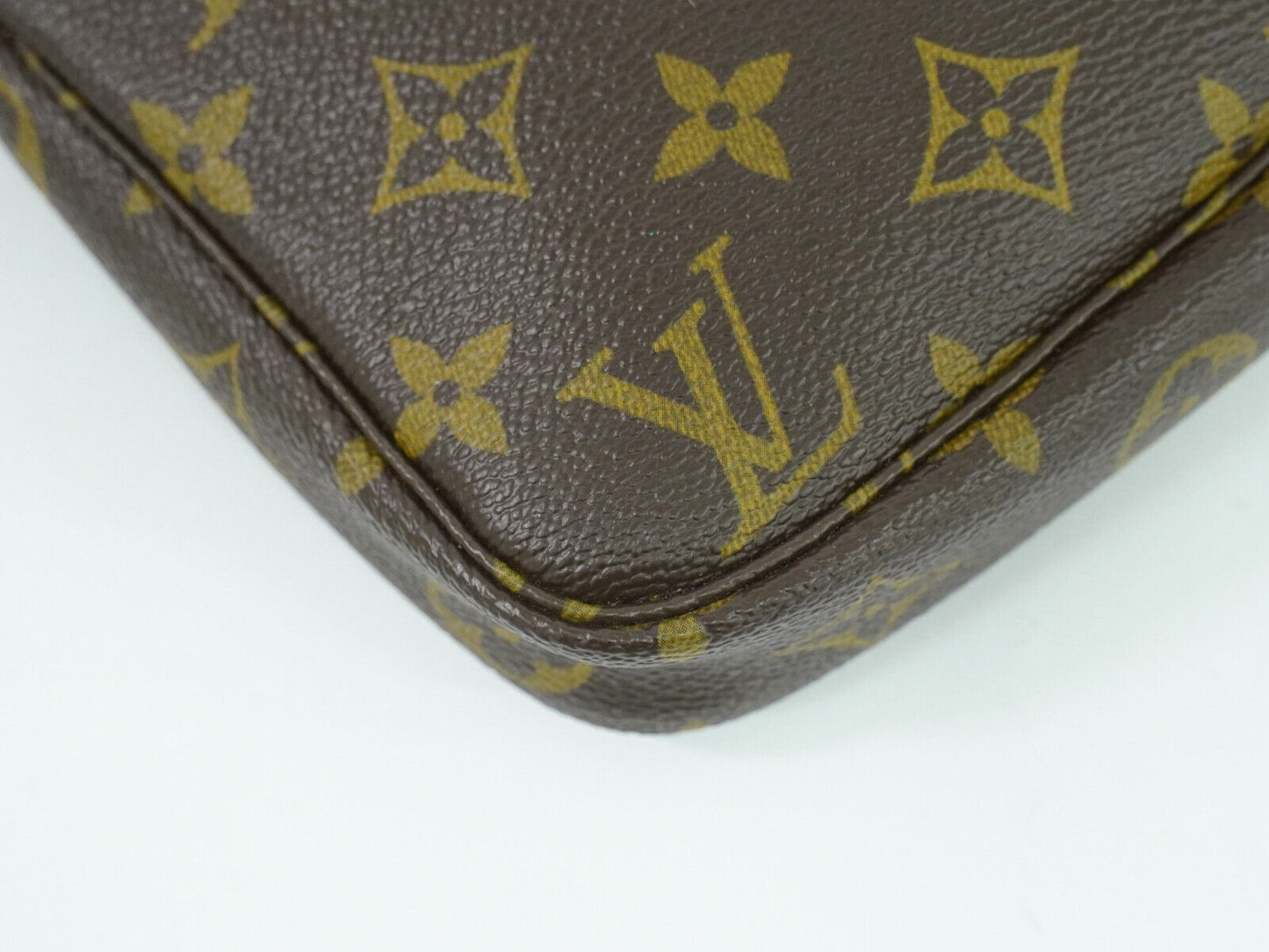 Louis Vuitton Pochette accessoires, Brown, Canvas, clutch