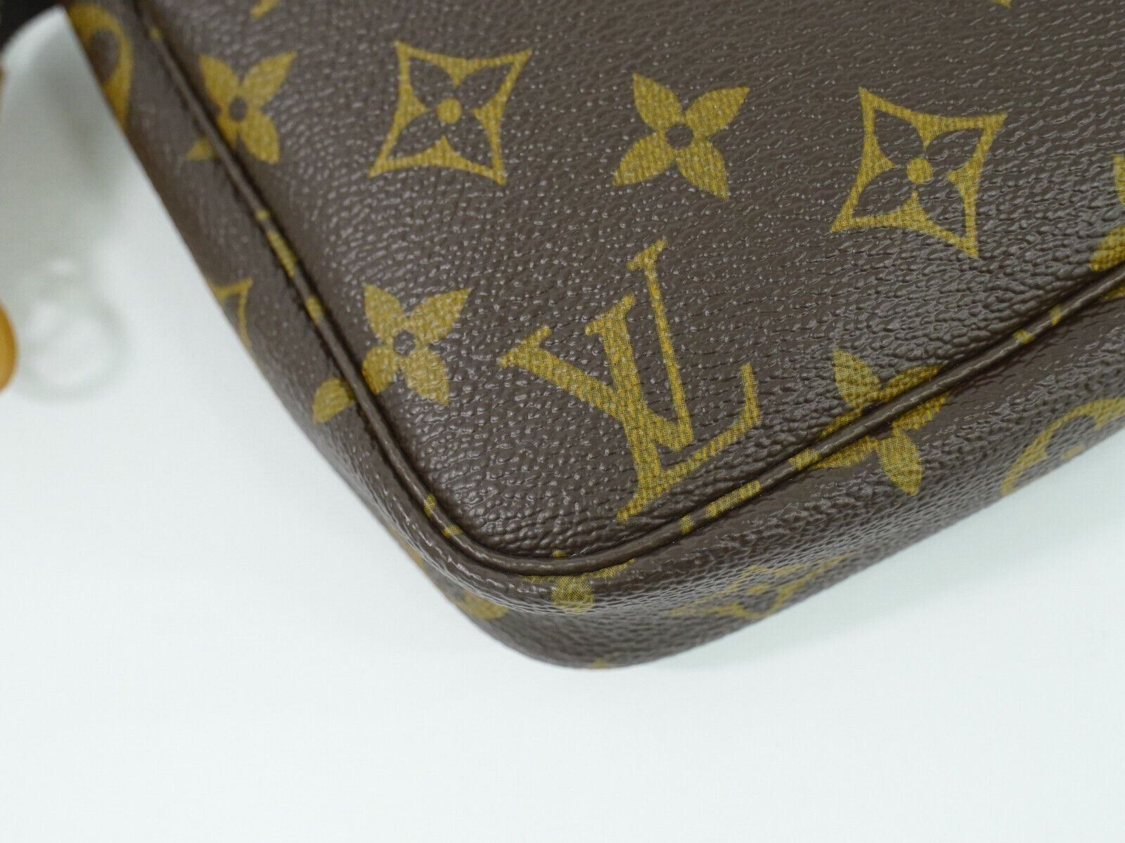 Louis Vuitton Pochette accessoires, Brown, Canvas, clutch