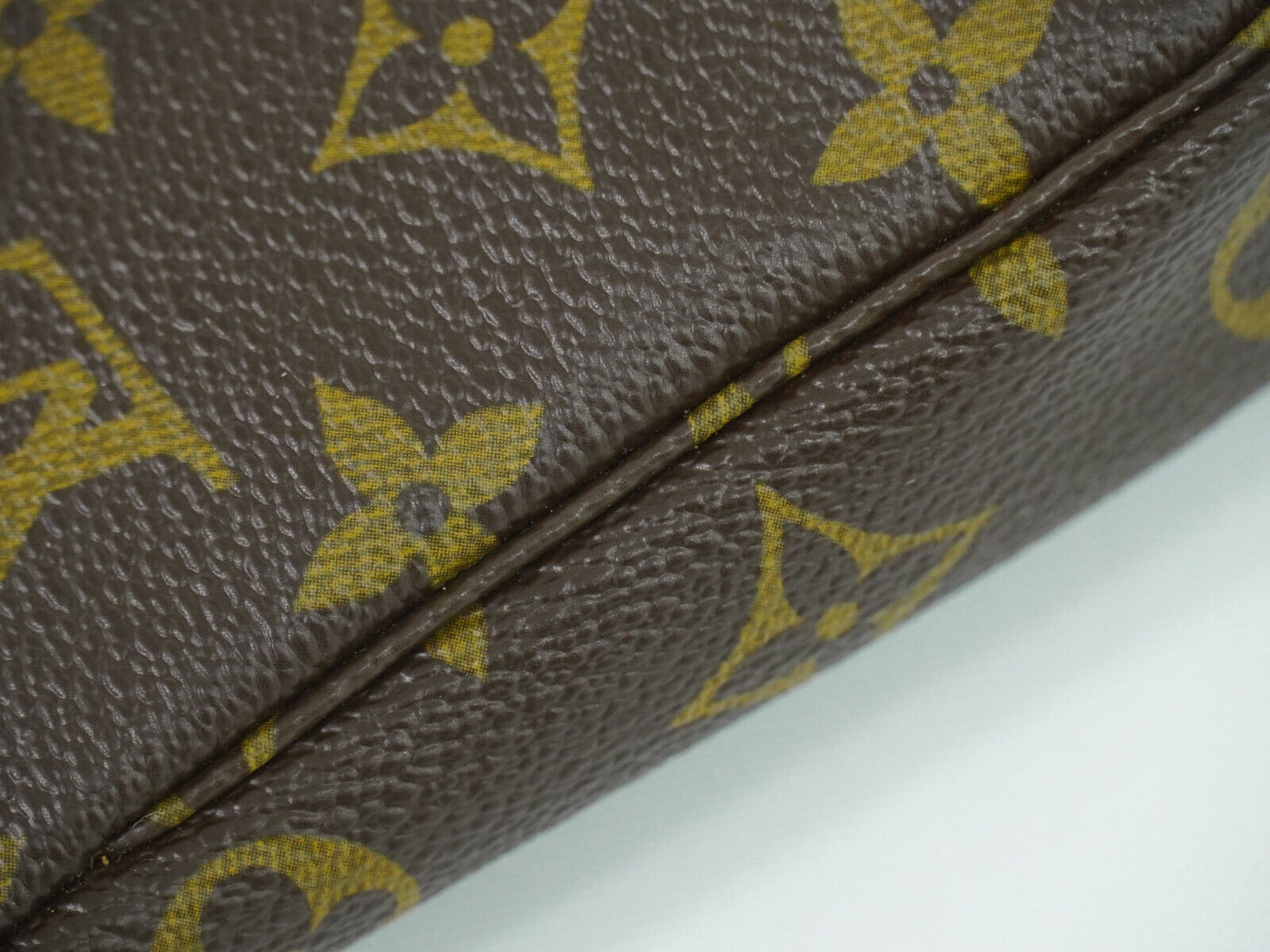 Louis Vuitton Pochette accessoires, Brown, Canvas, clutch