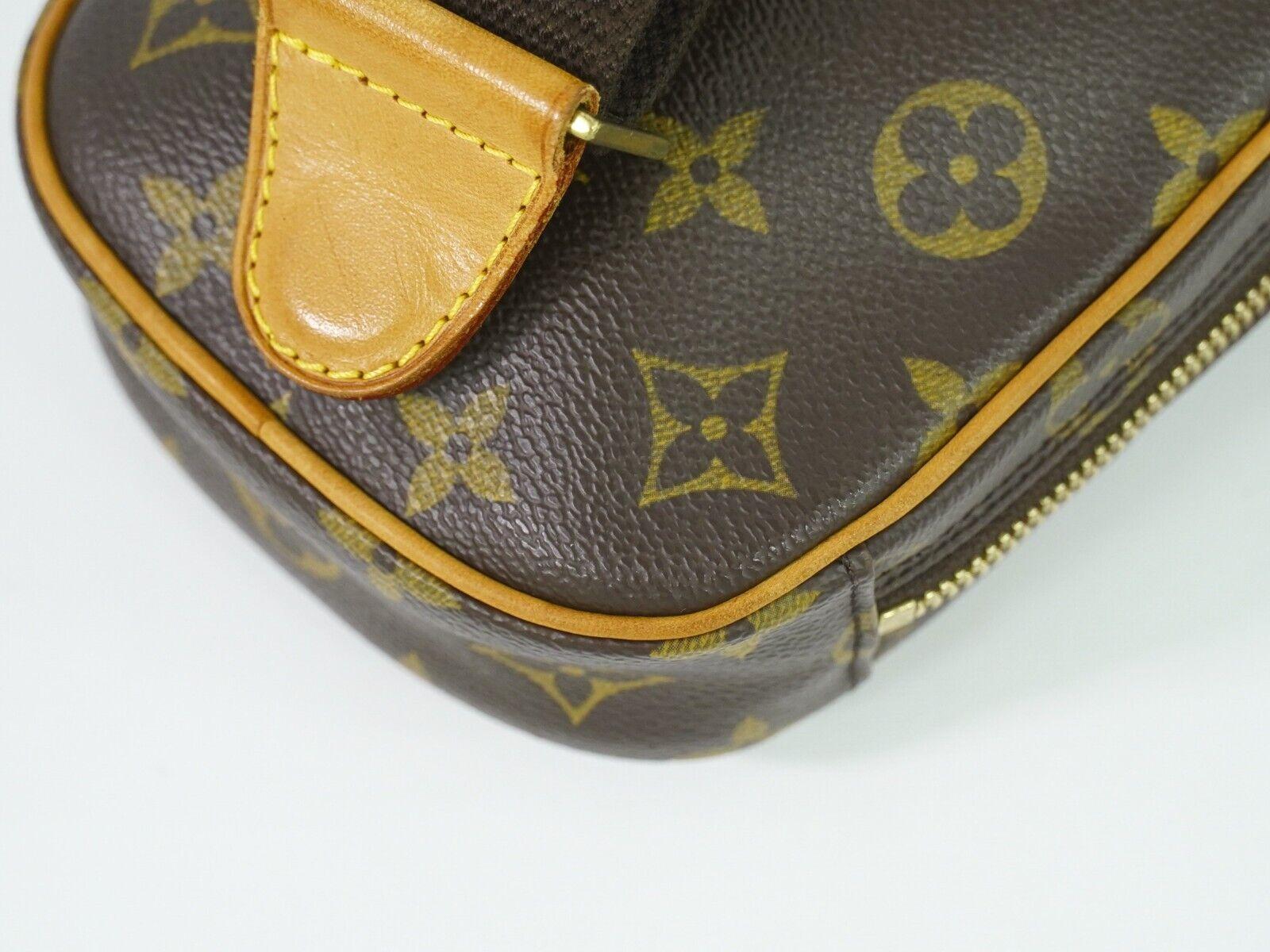 Louis Vuitton Pochette gange, Brown, Canvas, shoulder