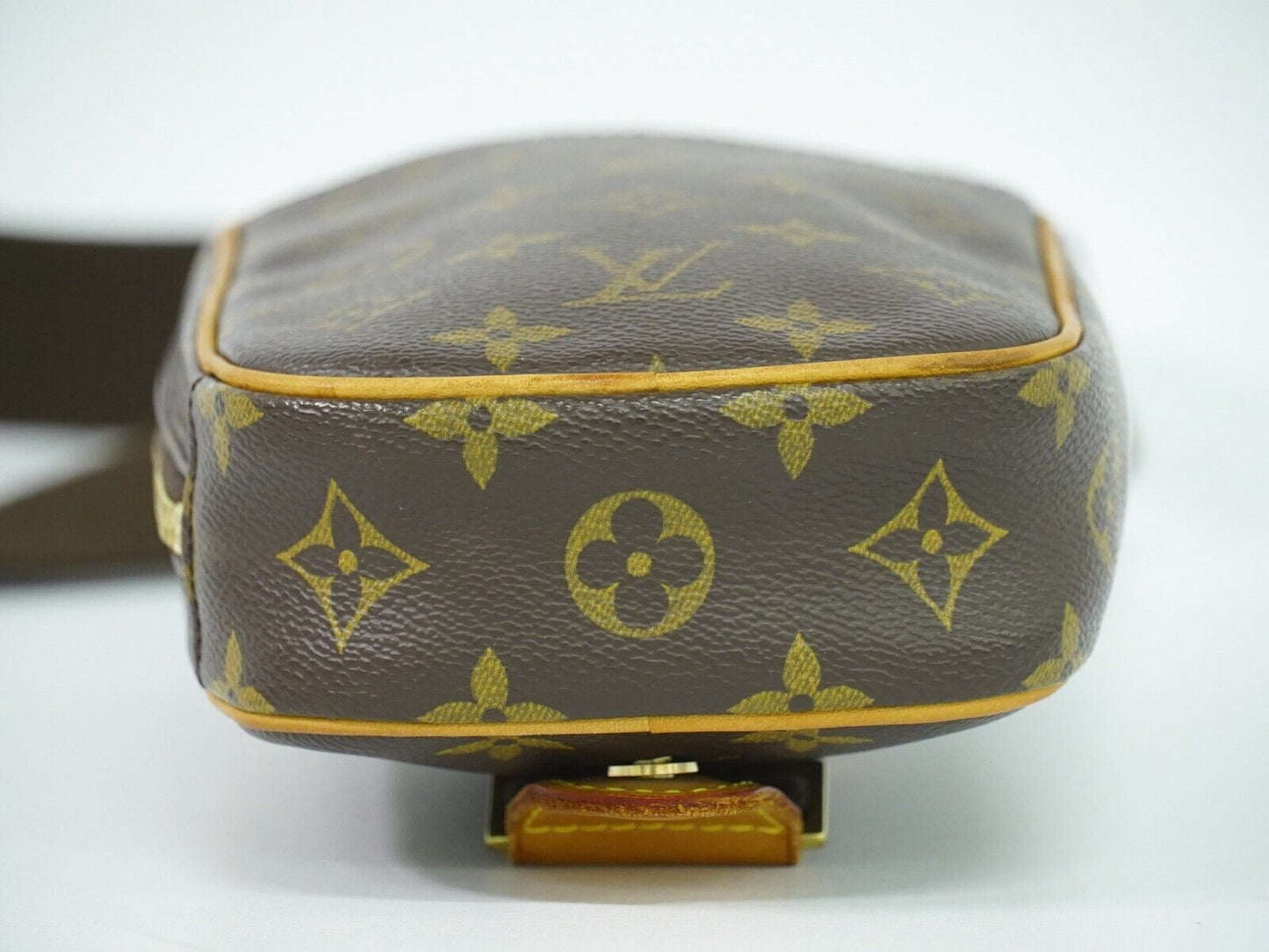 Louis Vuitton Pochette gange, Brown, Canvas, shoulder