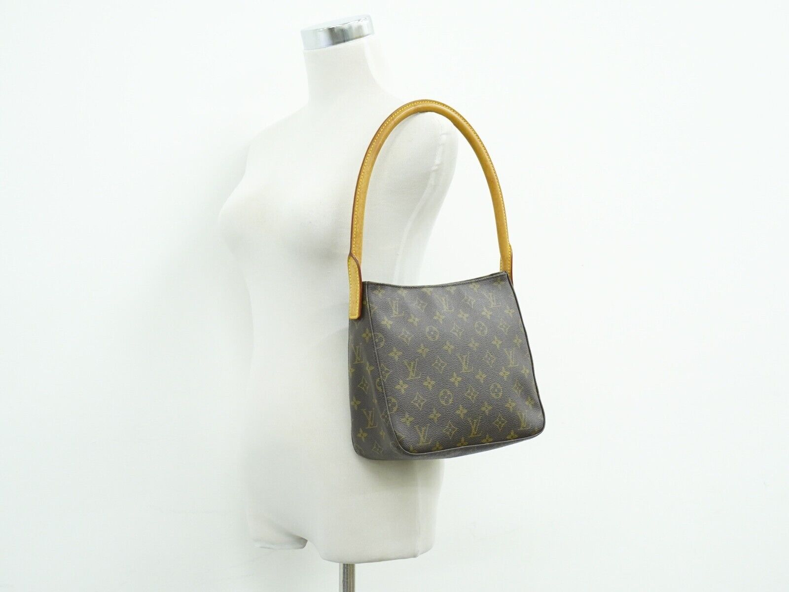 Louis Vuitton Looping MM, Brown, Gold Plated, handbag