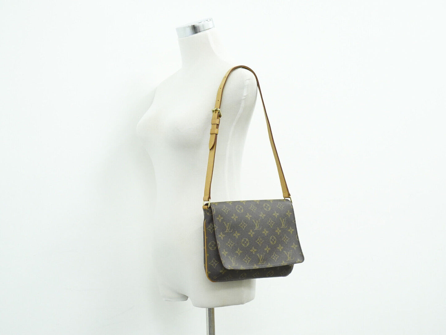 Louis Vuitton Musette Tango, Brown, Canvas, shoulder