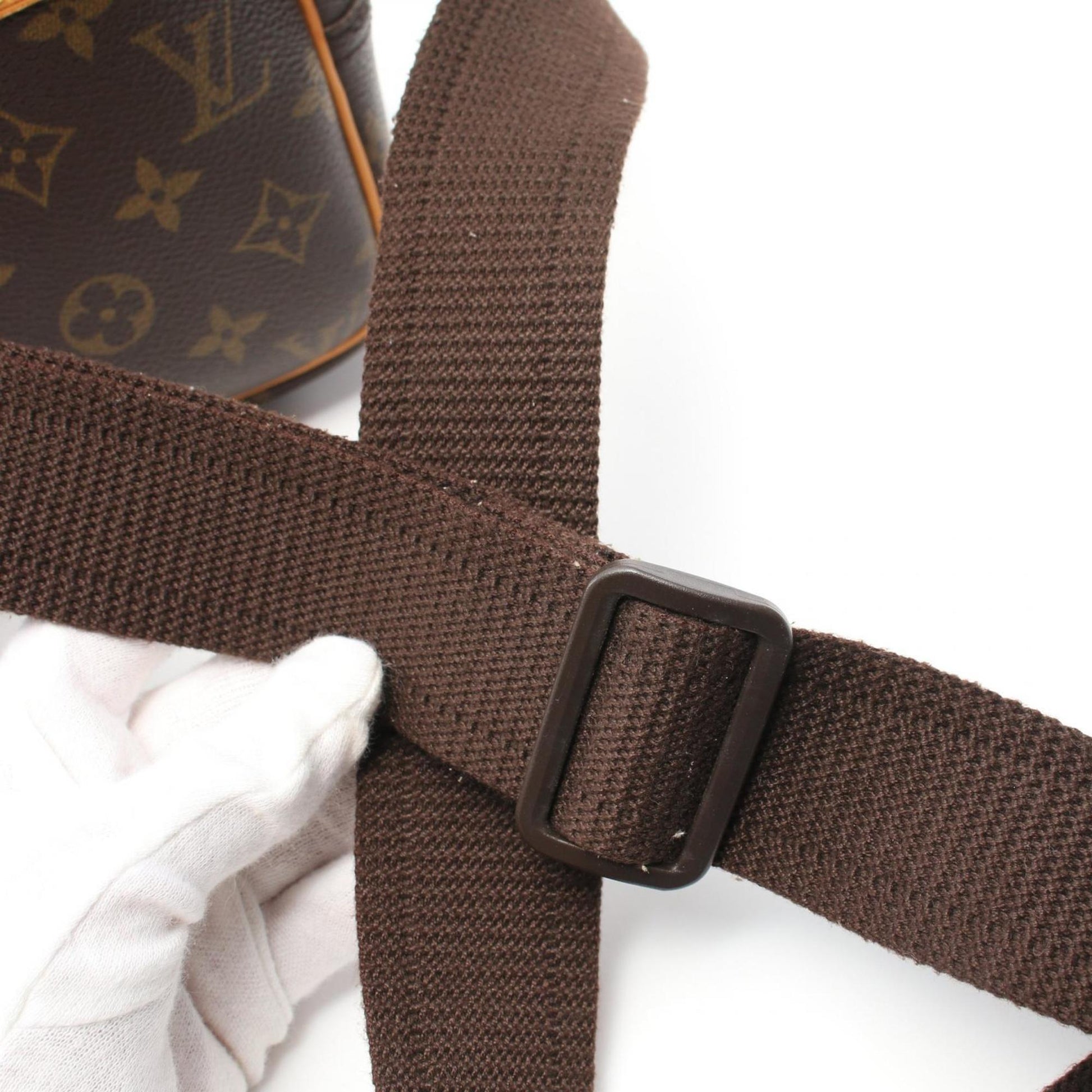 Louis Vuitton Reporter pm, Brown, Canvas, shoulder