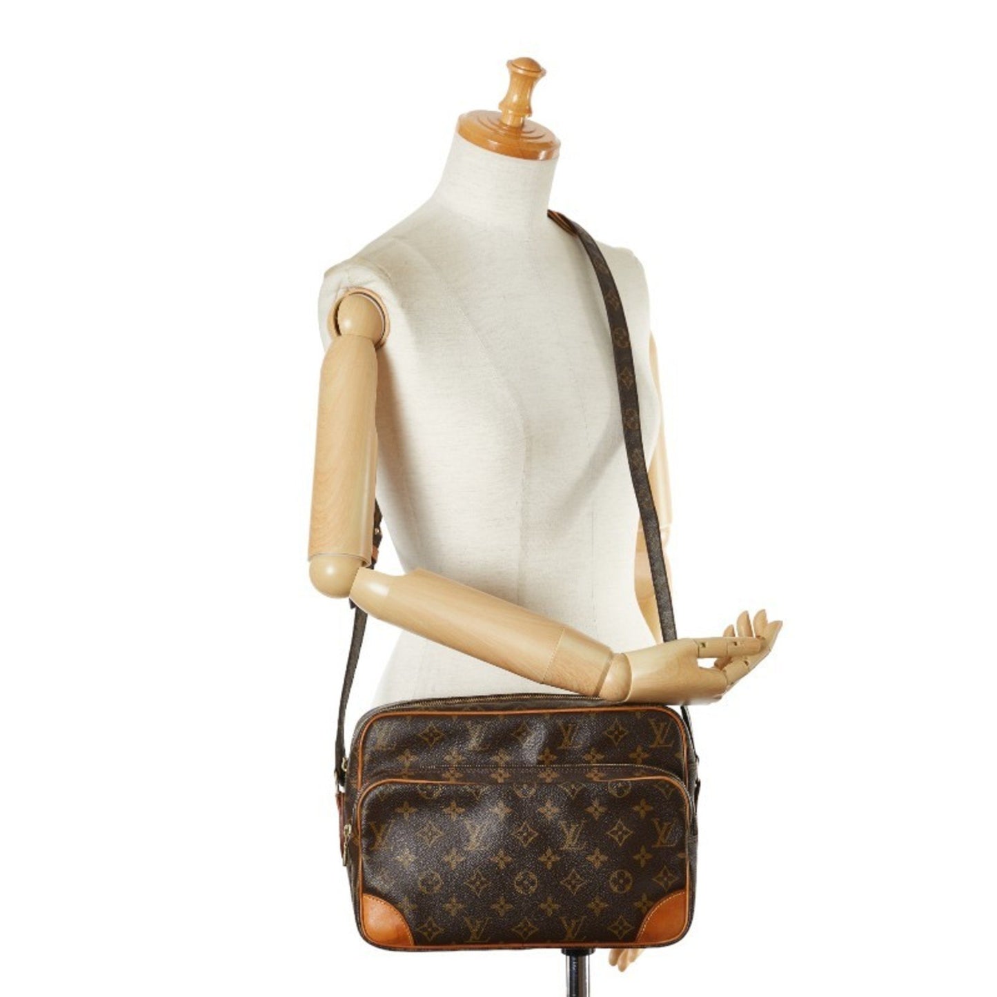 Louis Vuitton Nile, Brown, Canvas, shoulder