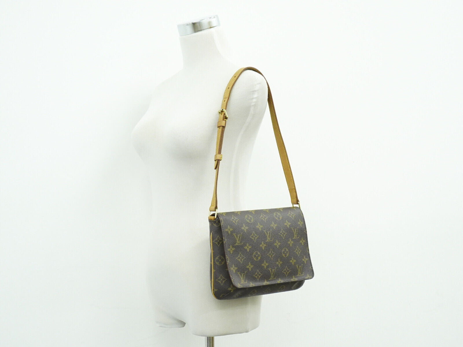 Louis Vuitton Musette Tango, Brown, Canvas, shoulder