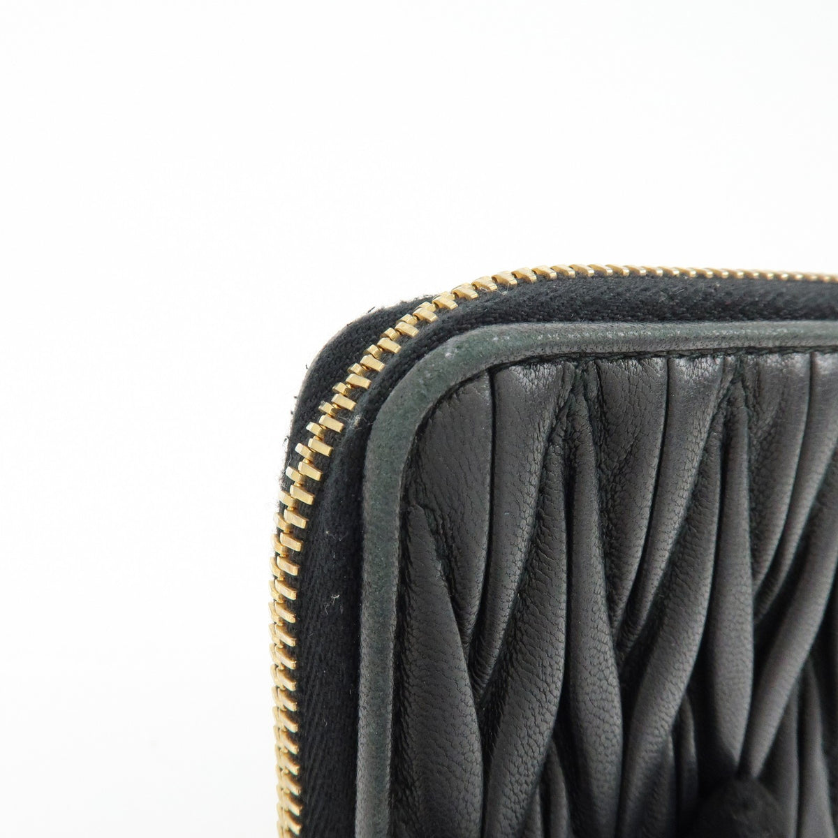 Miu Miu Zip Around Matelasse Leather, Black, Leather, Wallet