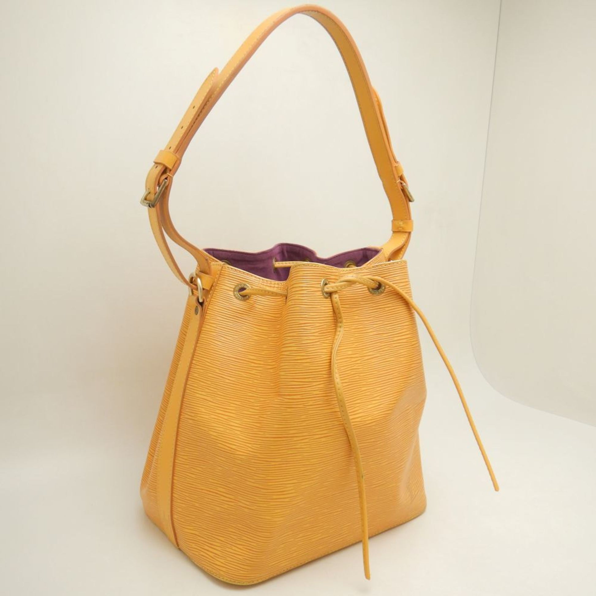 Louis Vuitton Petit Noé, Yellow, Leather, shoulder